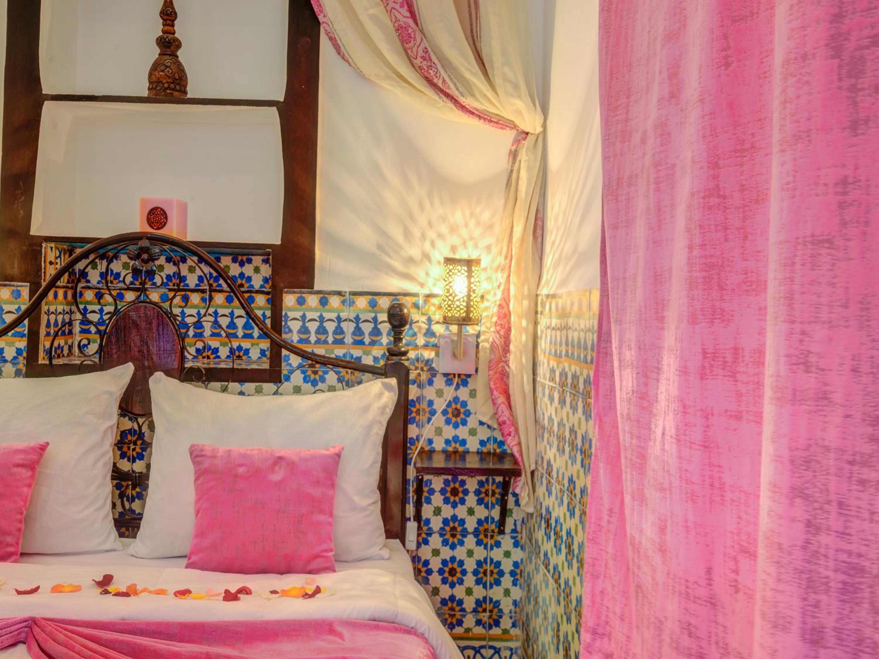 Double Room - Photo 7