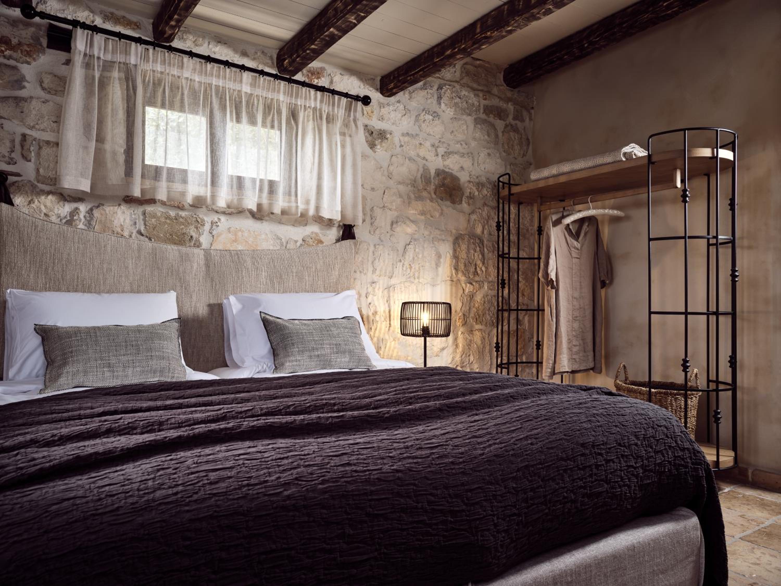 Two-Bedroom Suite - Photo 7