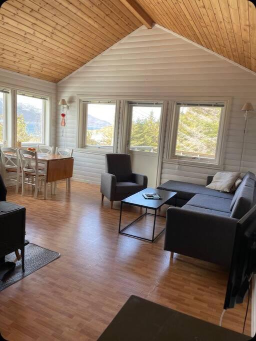Two-Bedroom House - Photo 15