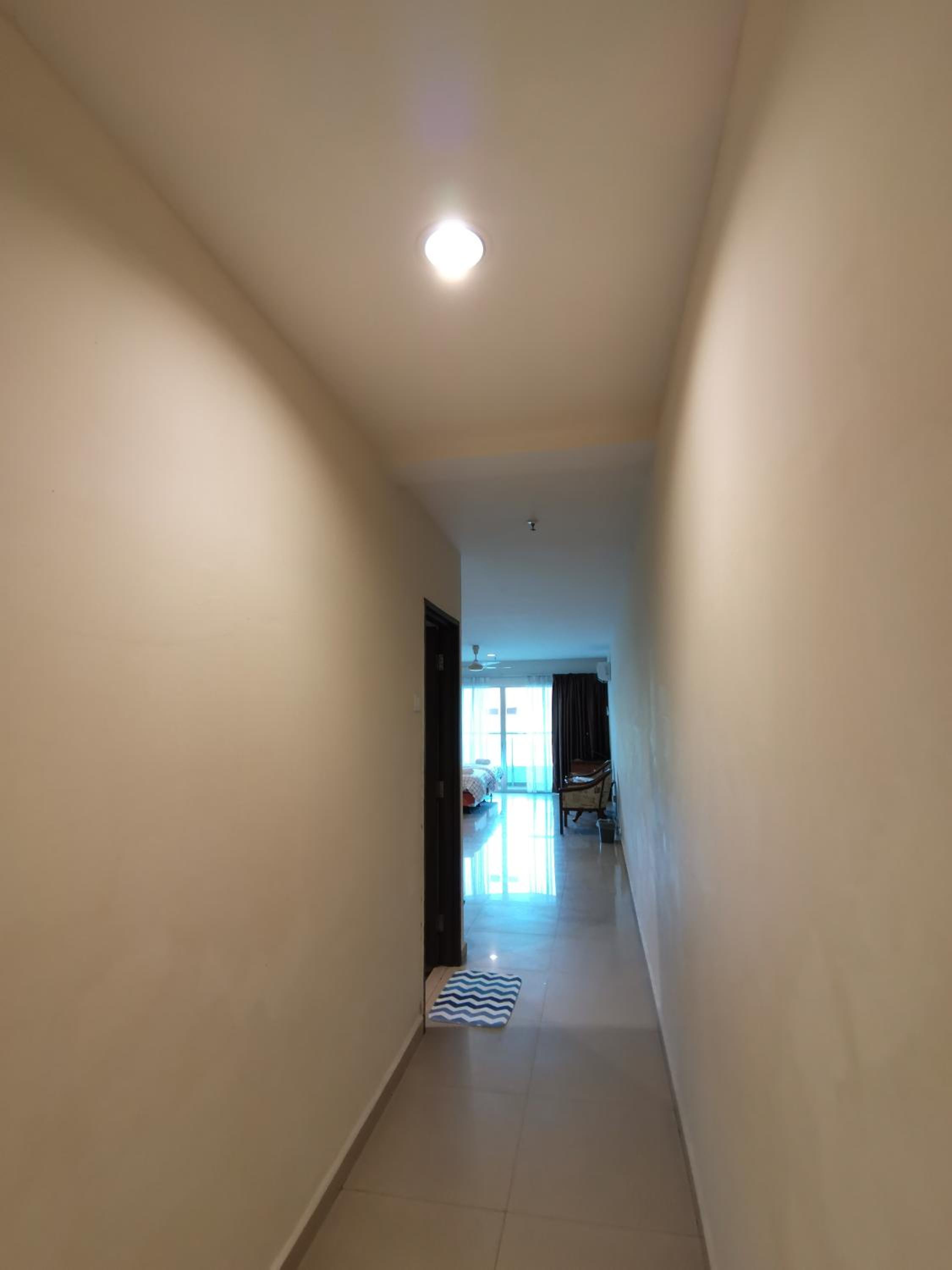 Deluxe King Suite - Photo 15