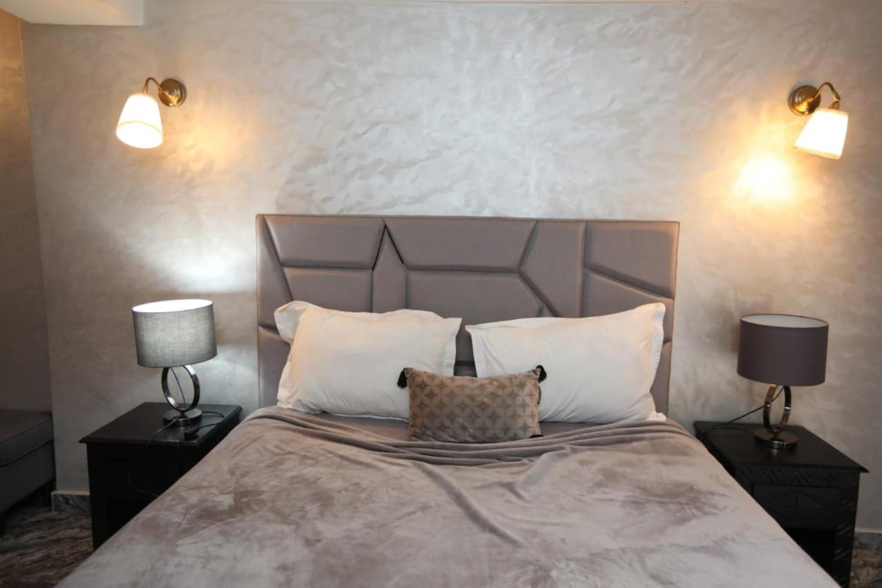 Suite with Terrace - Photo 4