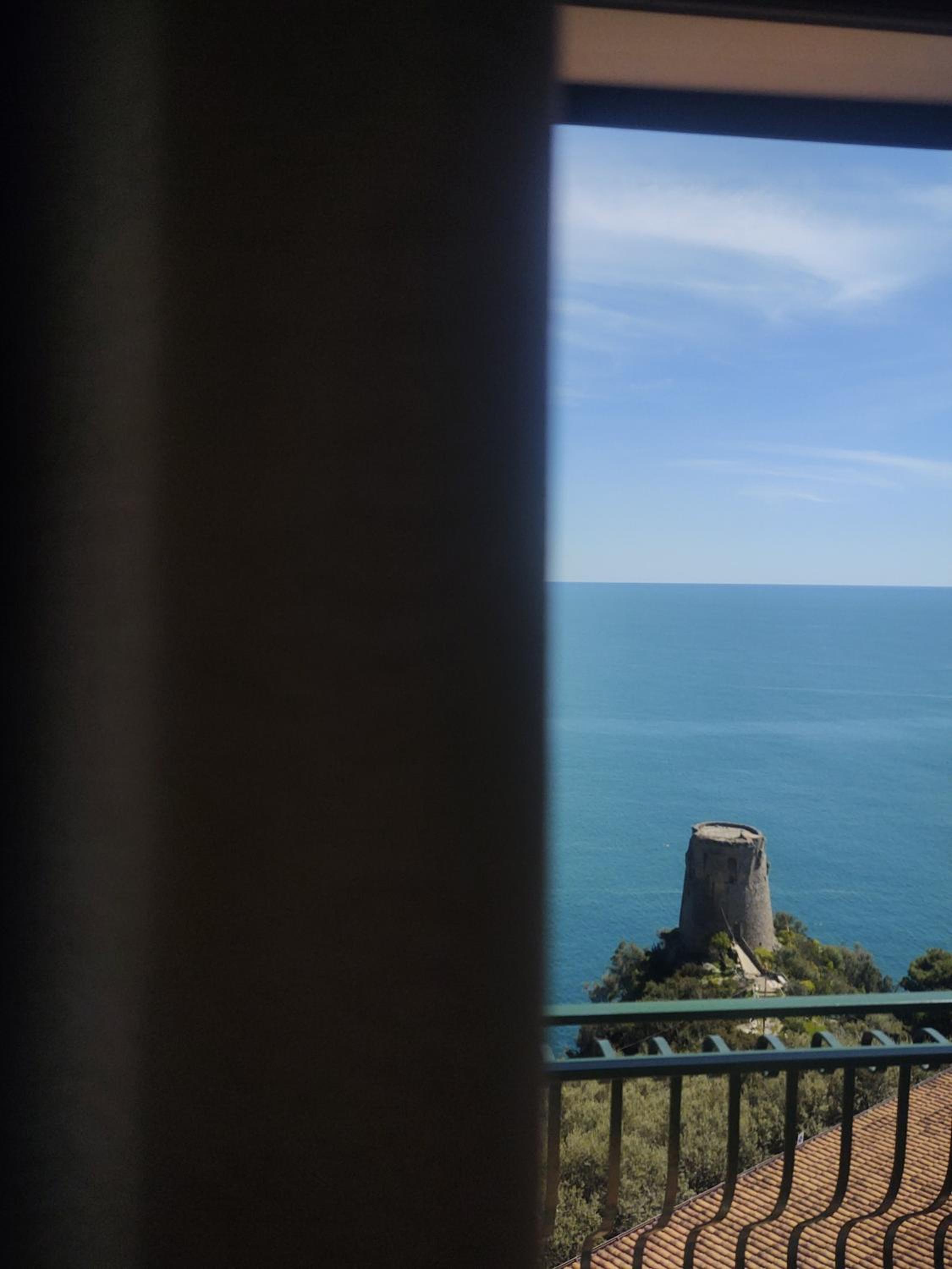 Deluxe Double Room with Sea View - Photo 5
