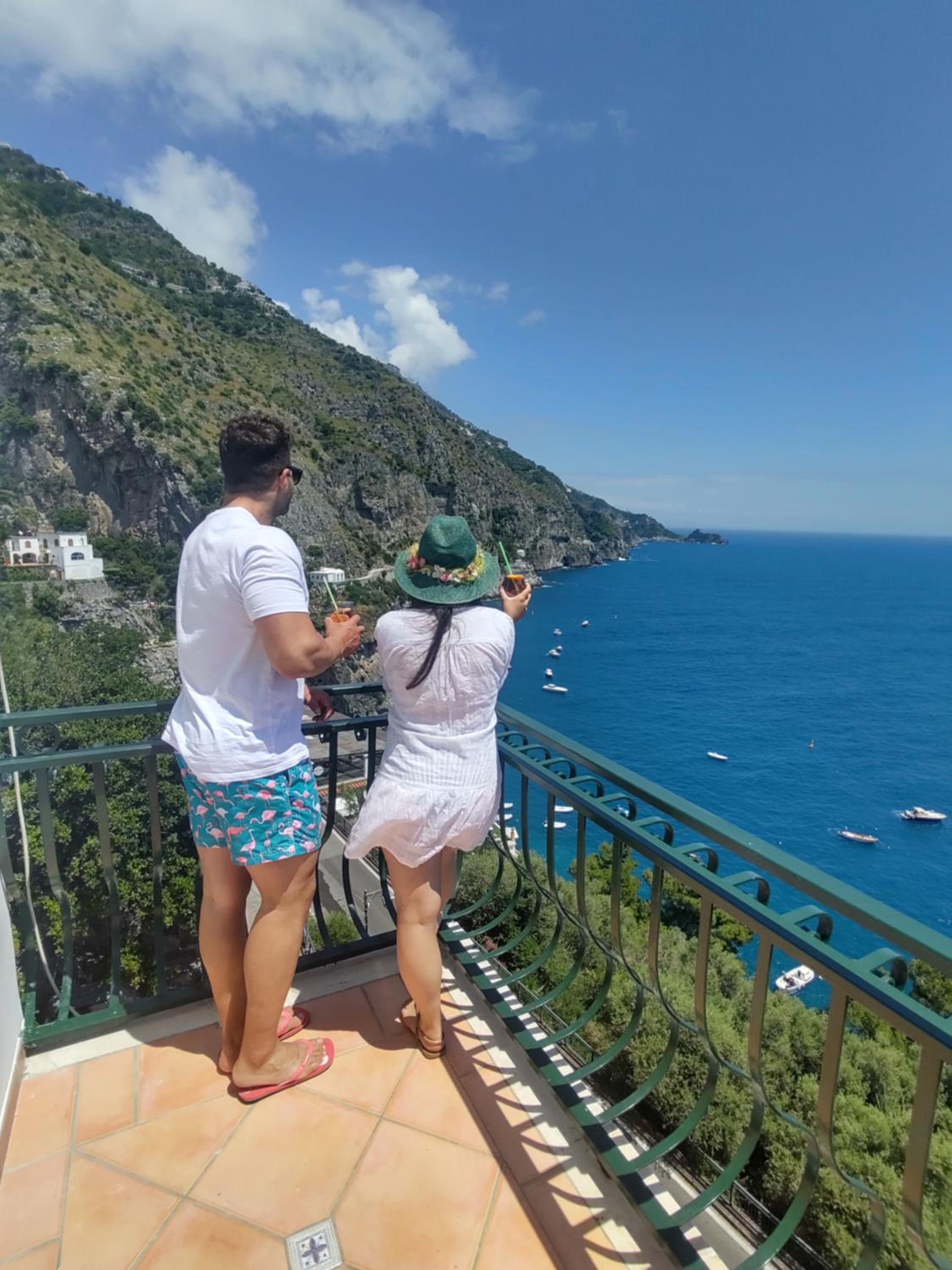 Deluxe Double Room with Sea View - Photo 12