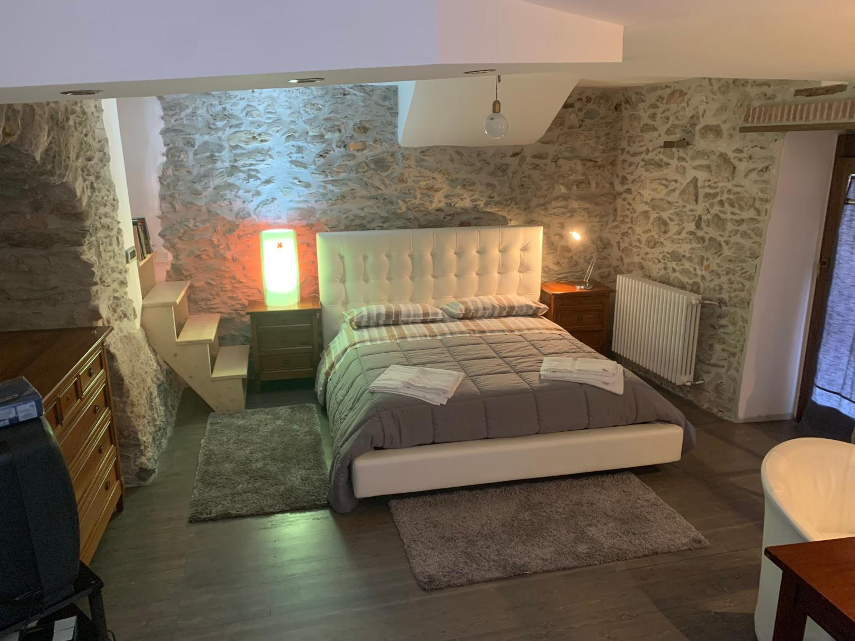 Double Room - Photo 1