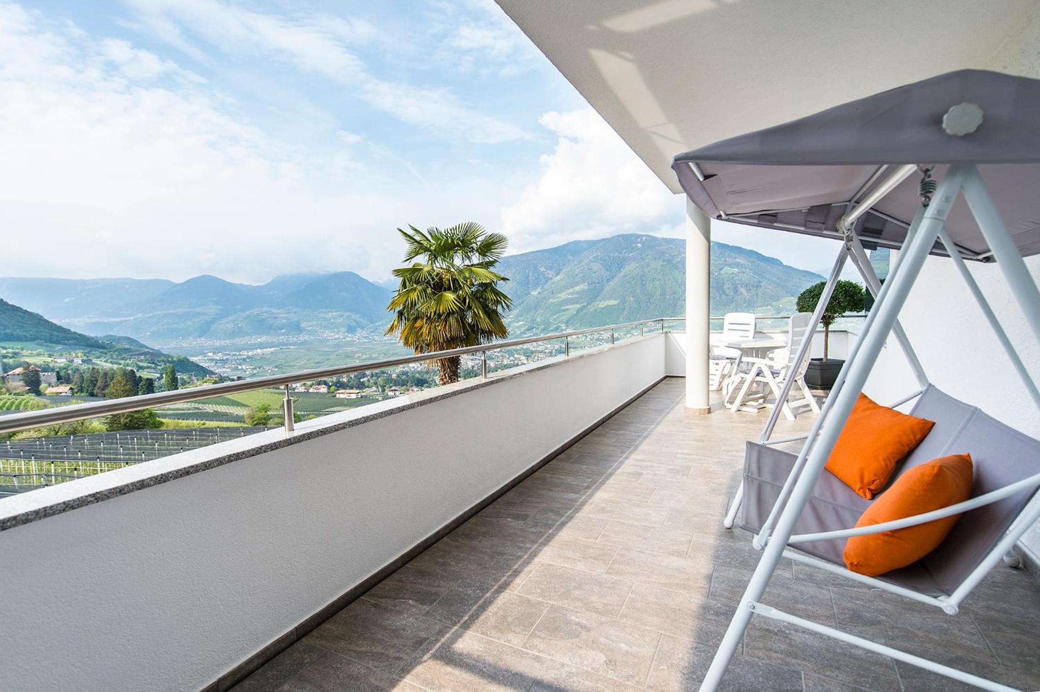 Apartment with Terrace photo 3