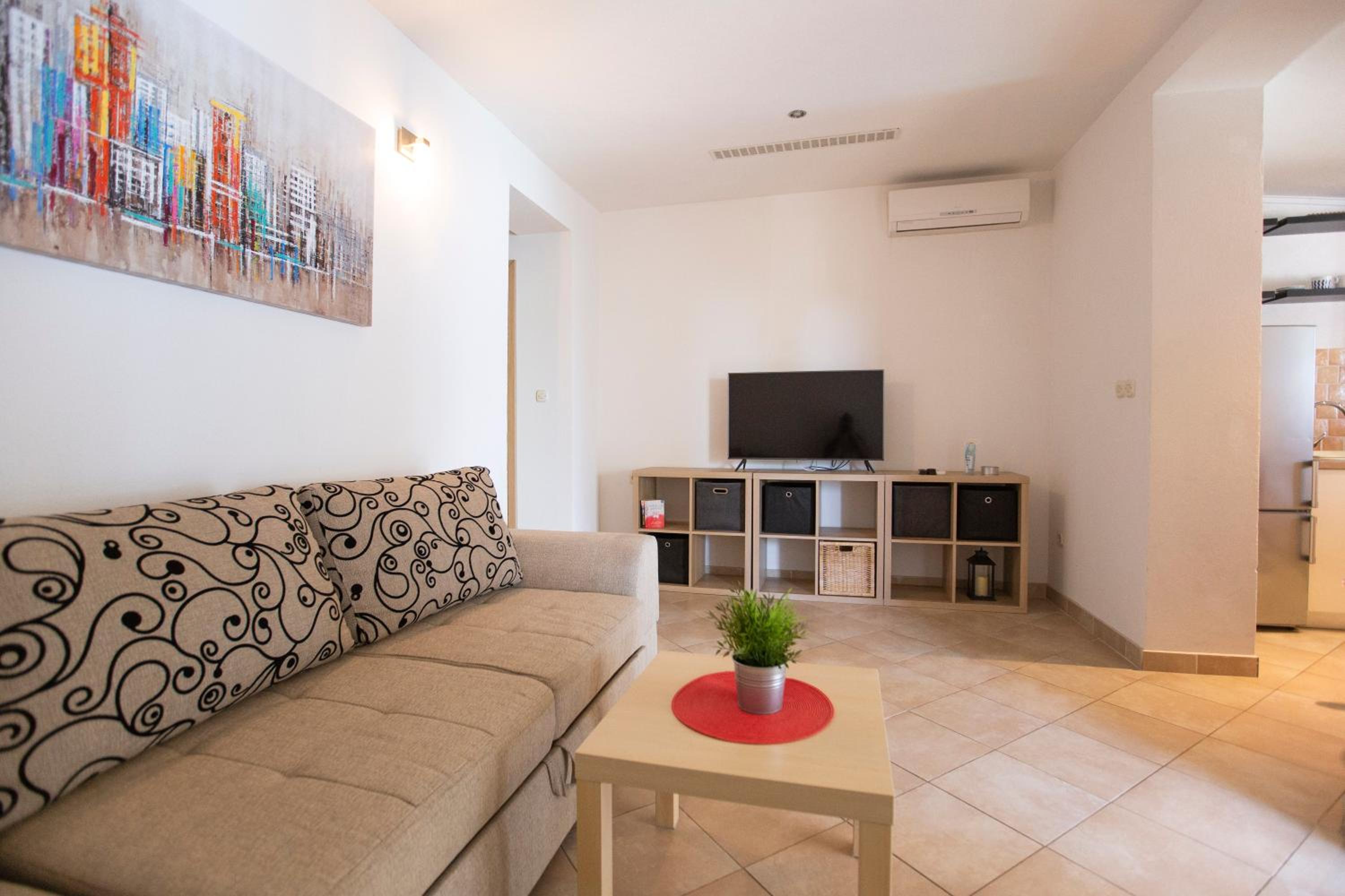 One-Bedroom Apartment with Terrace and Sea View
