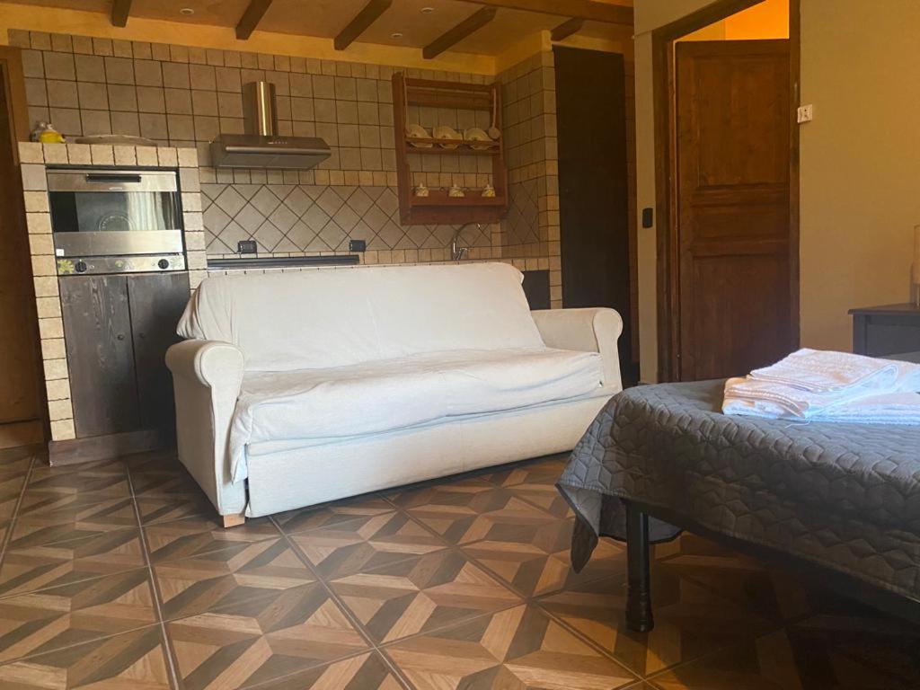 Deluxe Double Room with Balcony photo 2