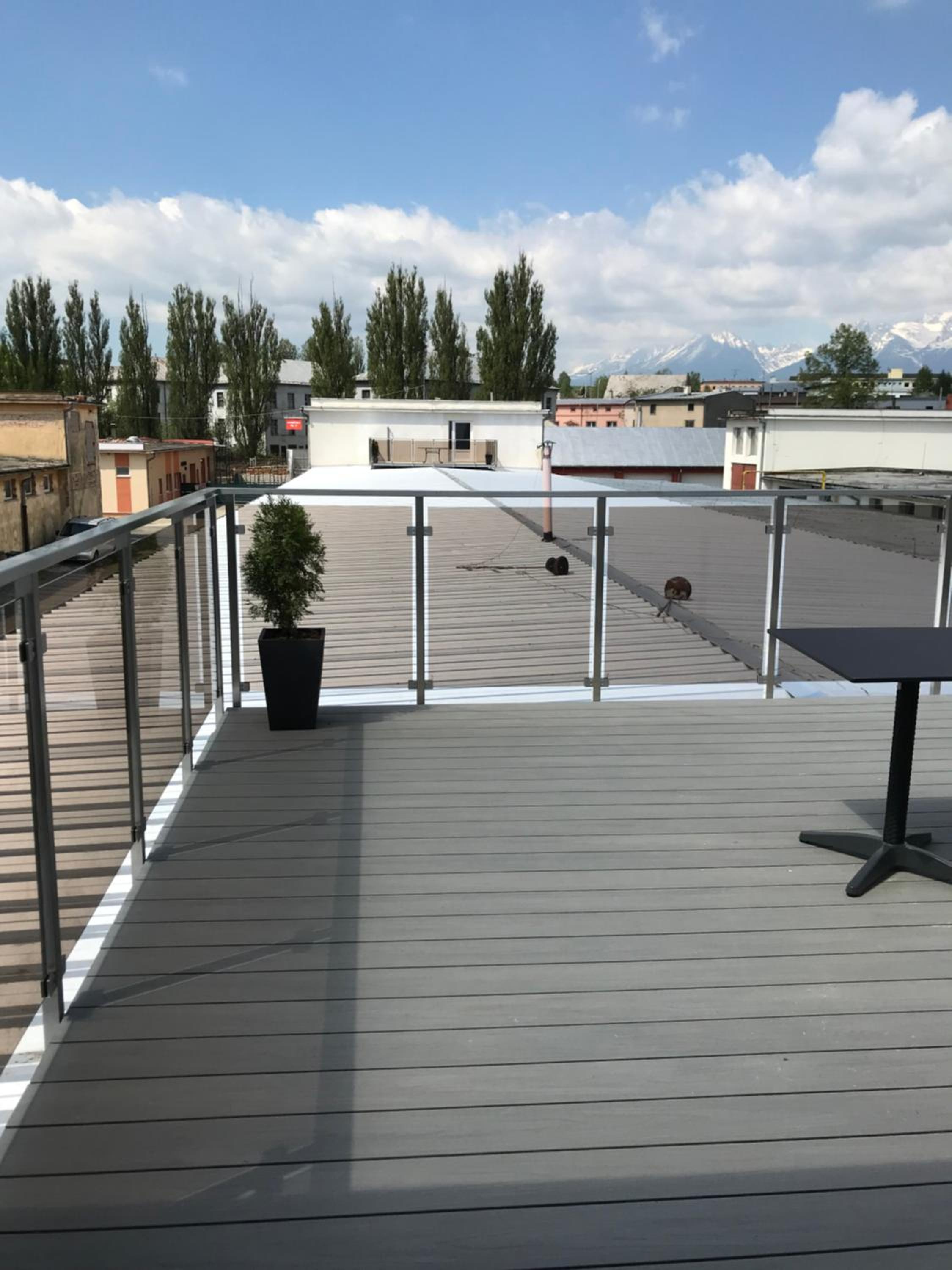 Apartment with Terrace - Photo 3
