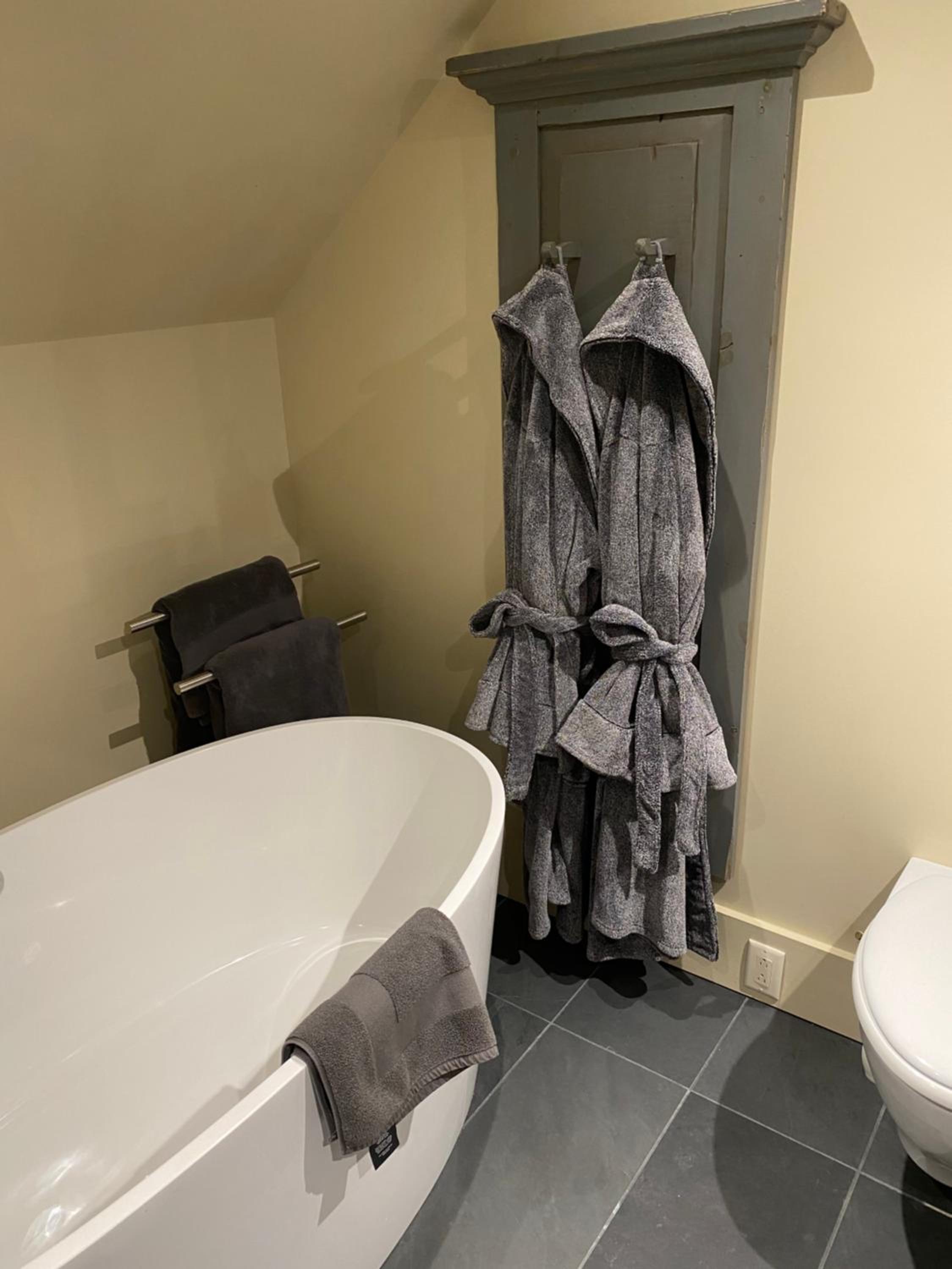 Suite with Lake View photo 3