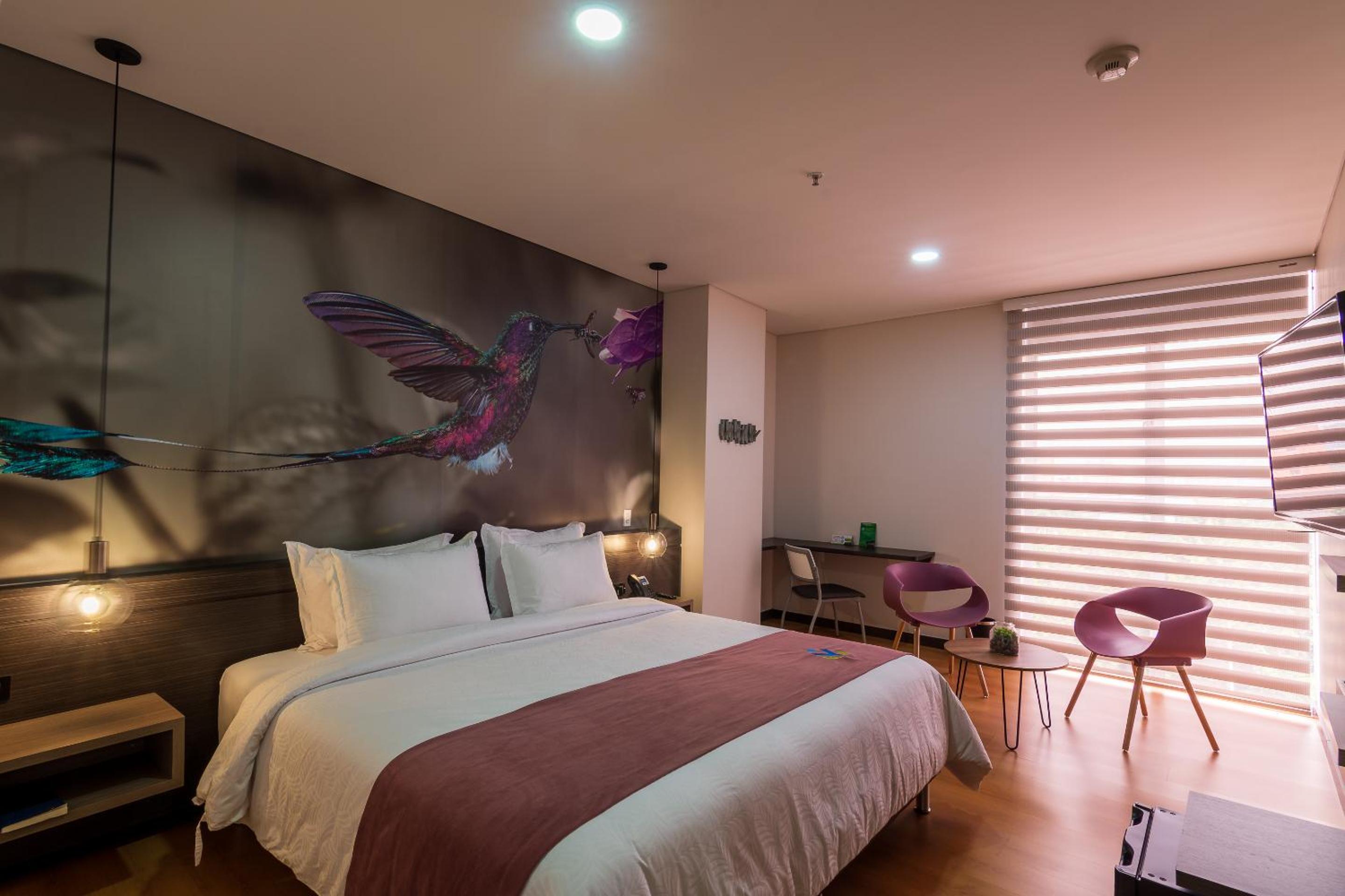 Standard King Room photo 1