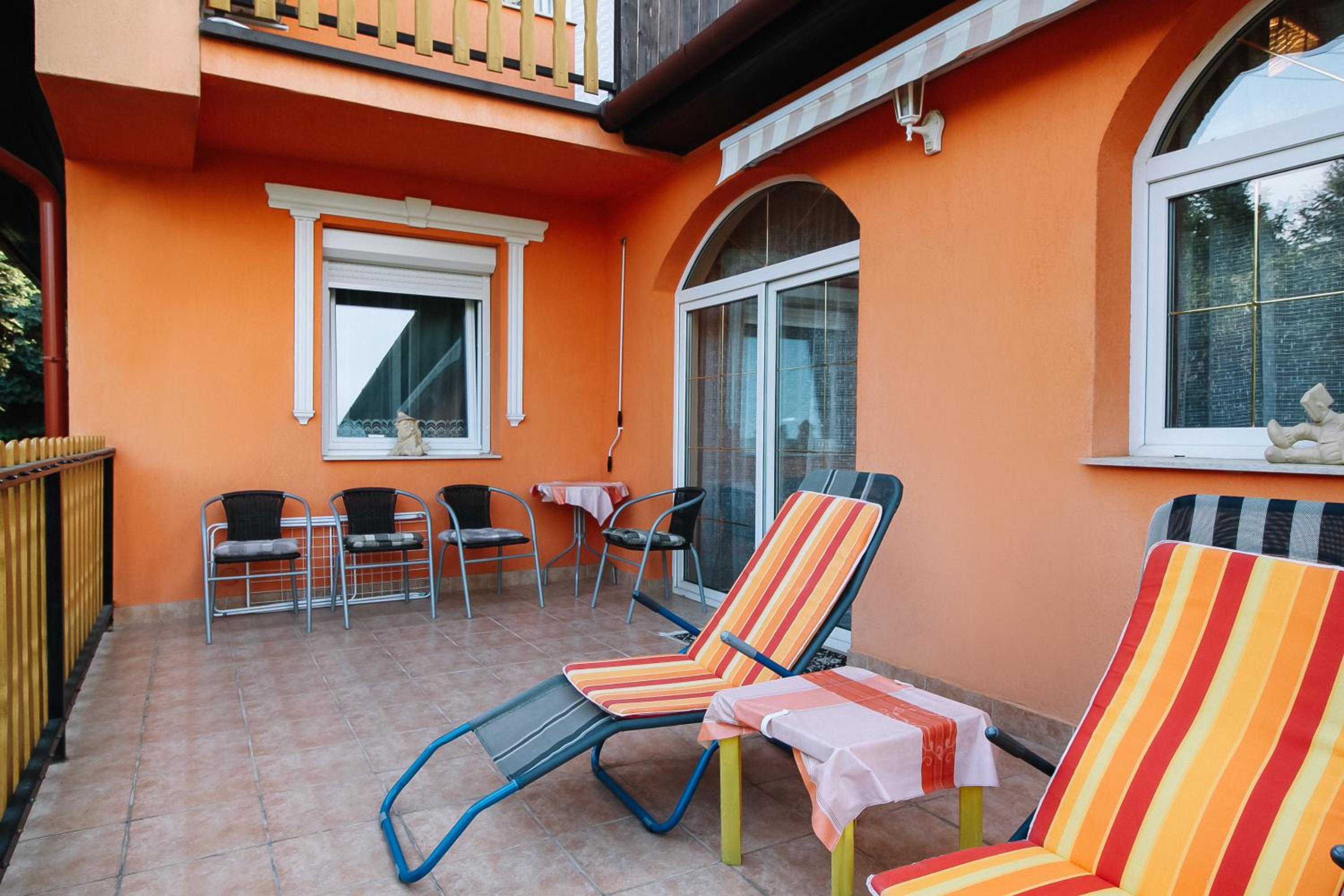 Studio with Terrace photo 2