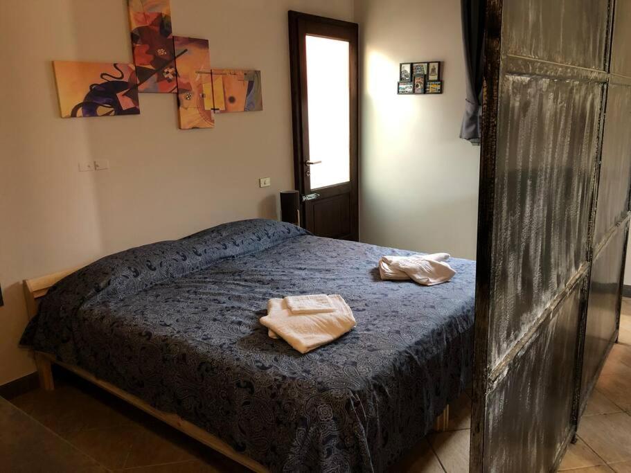 One-Bedroom House photo 1