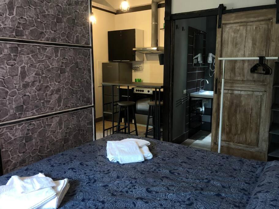 One-Bedroom House photo 3