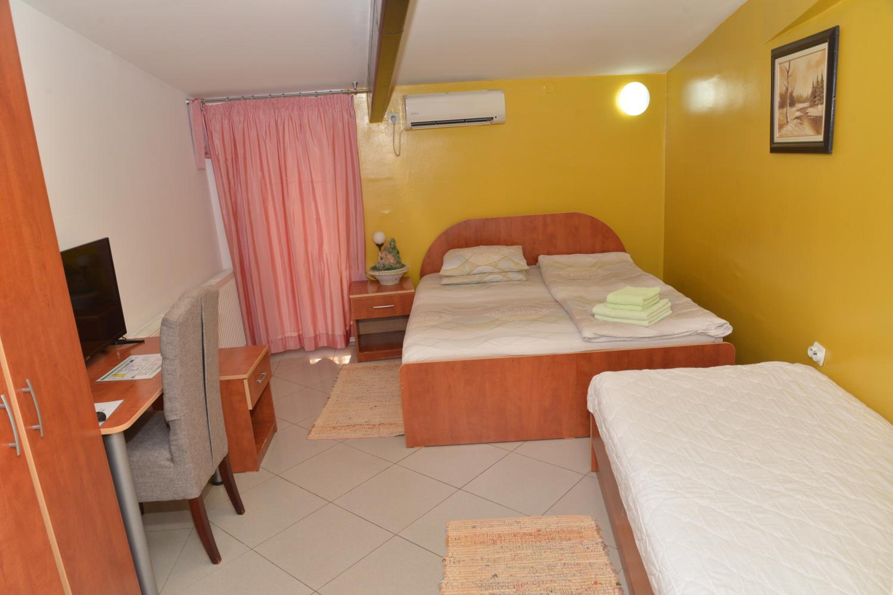 Triple Room photo 2