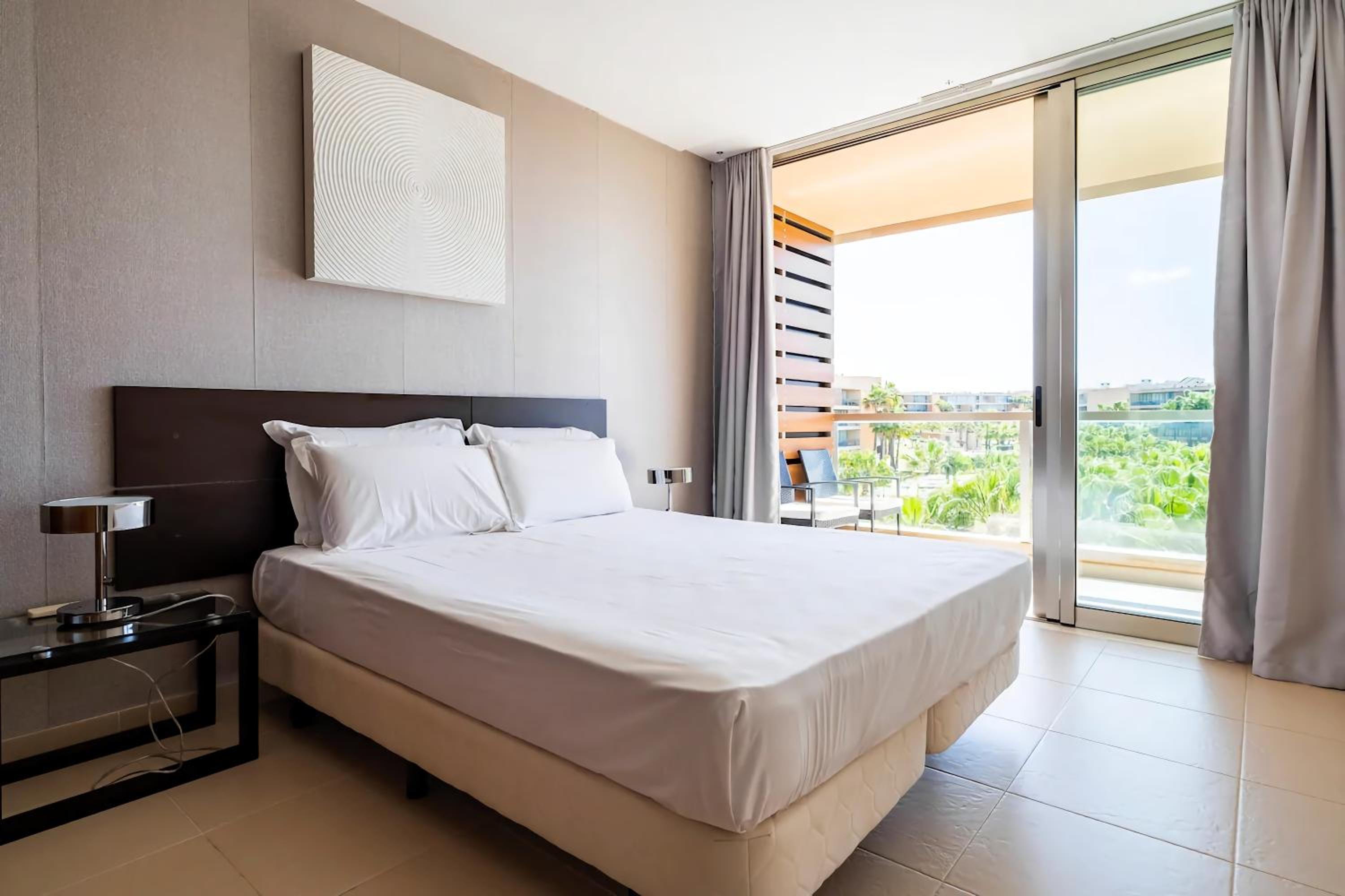 Deluxe Apartment