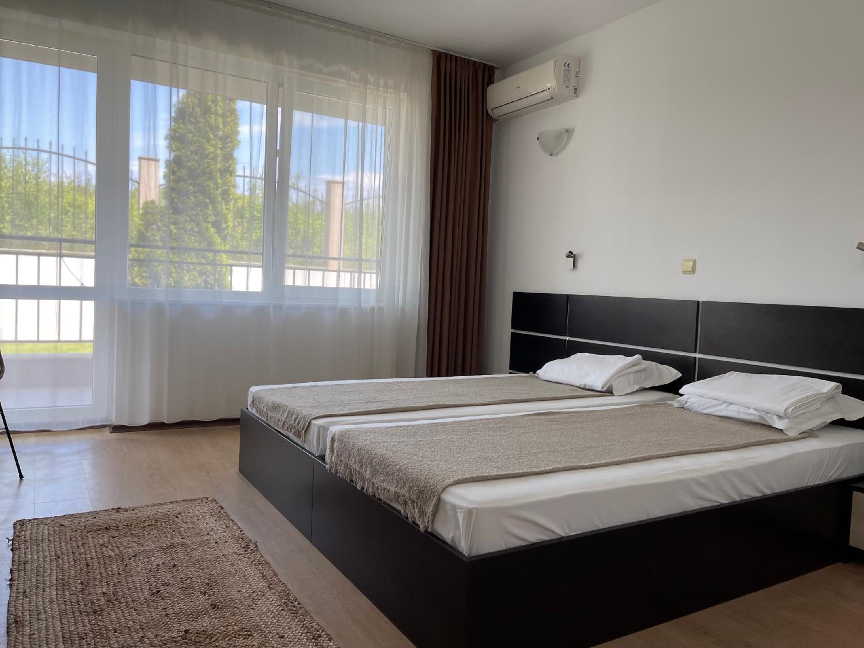 Double Room - Photo 2