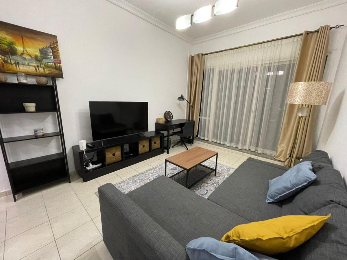 One-Bedroom Apartment photo 3