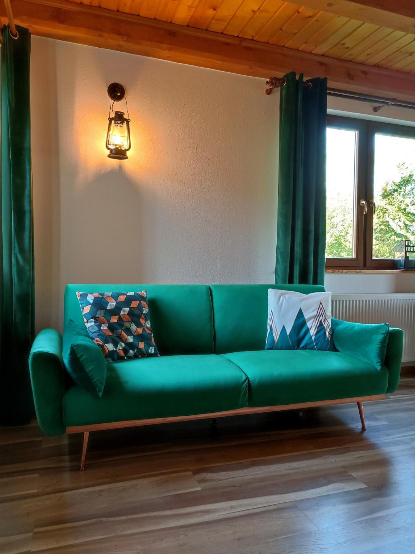 Apartment with Mountain View - Photo 7