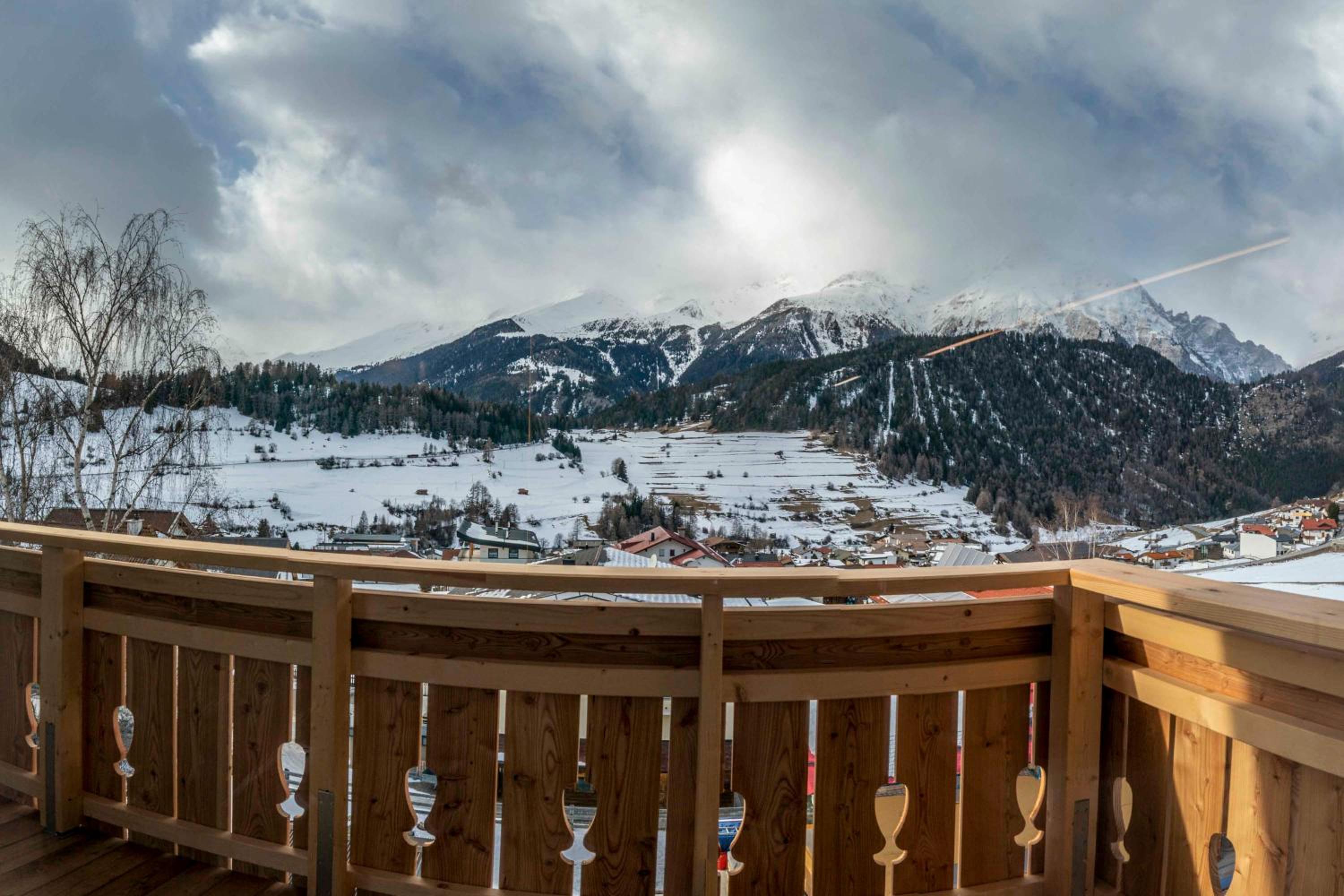 Comfort Two-Bedroom Apartment with Balcony - Arnika photo 3