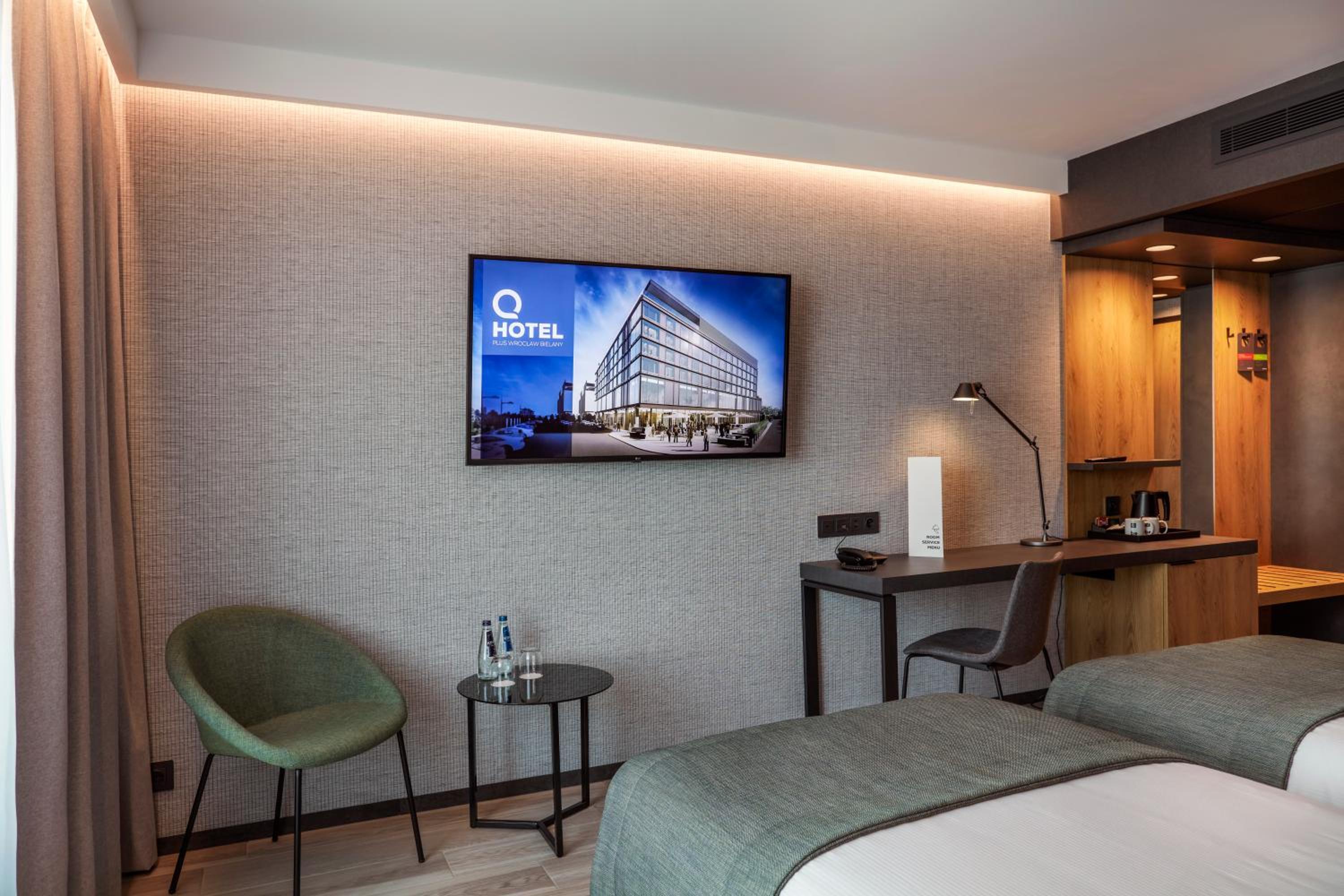 Standard Twin Room - Photo 8