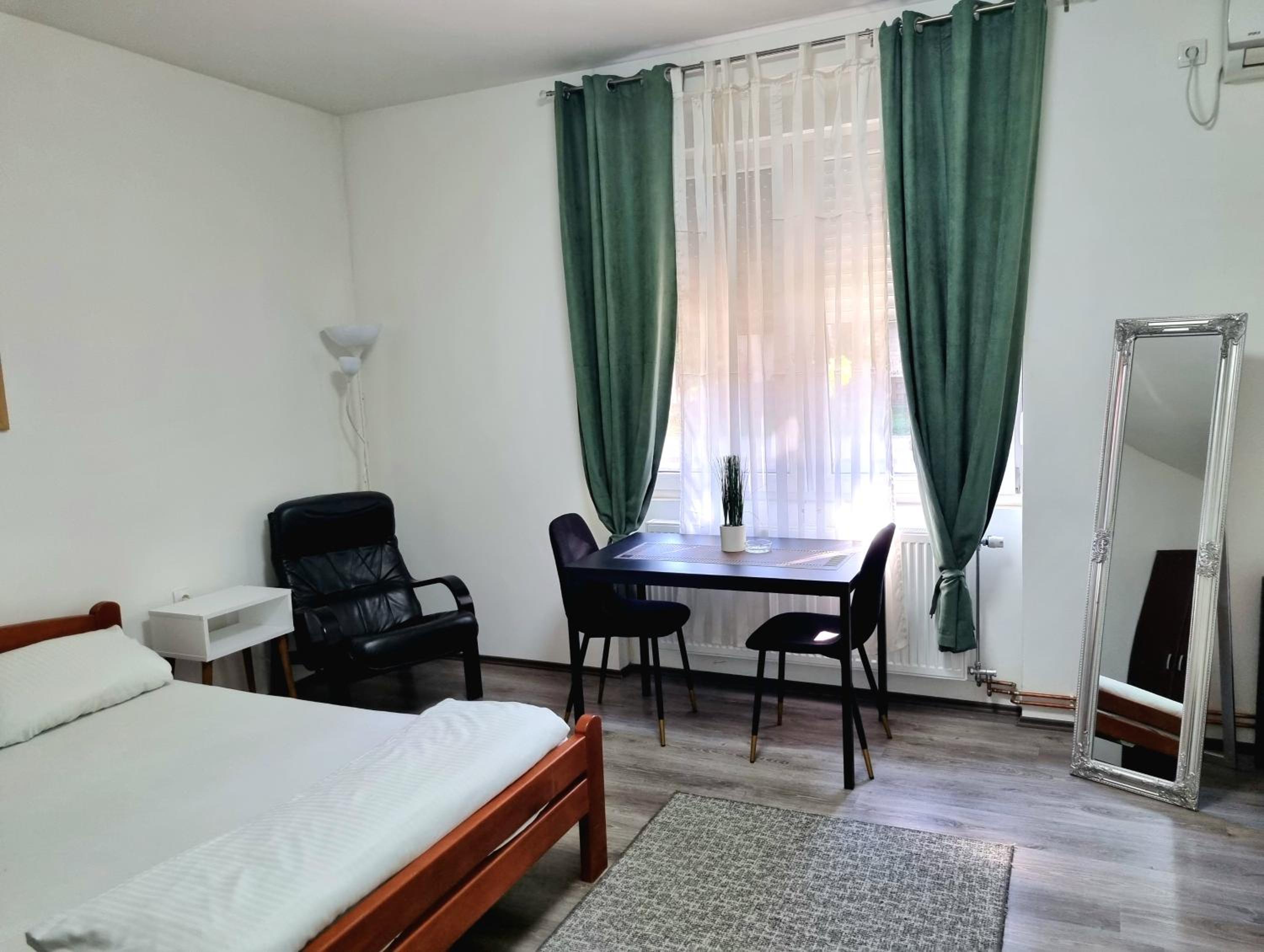 Triple Room with Private Bathroom