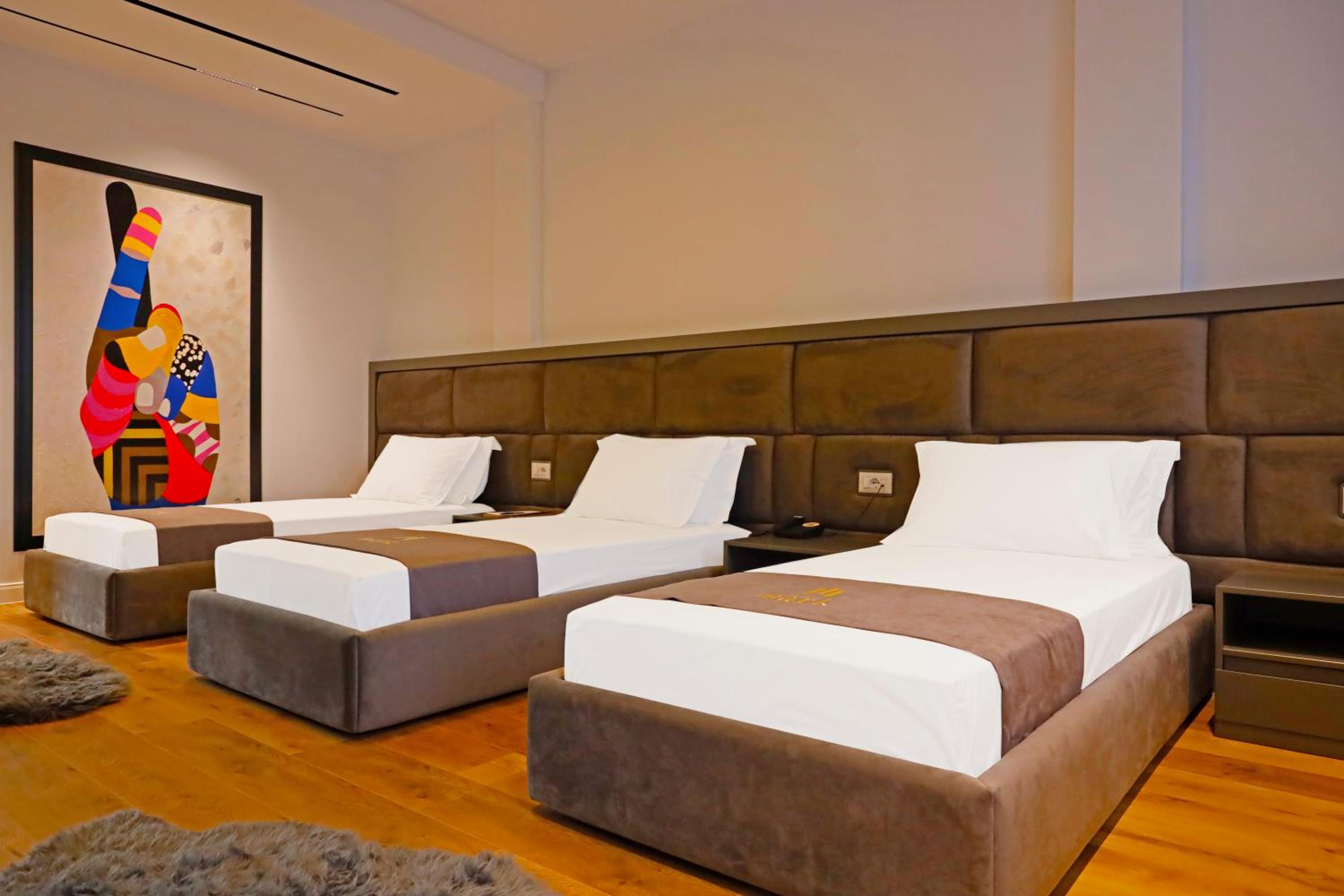 Deluxe Triple Room