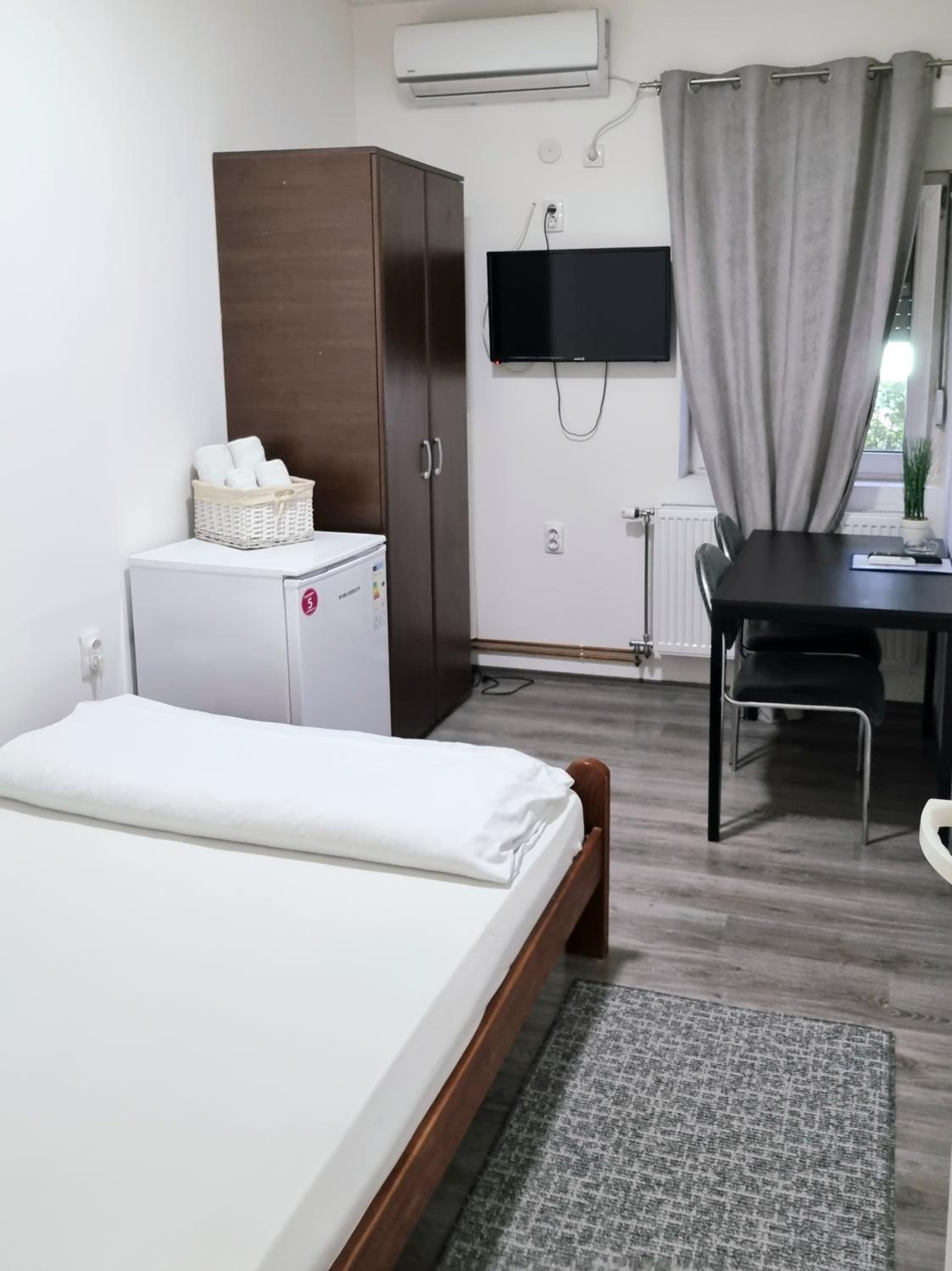 Single Room with Bathroom