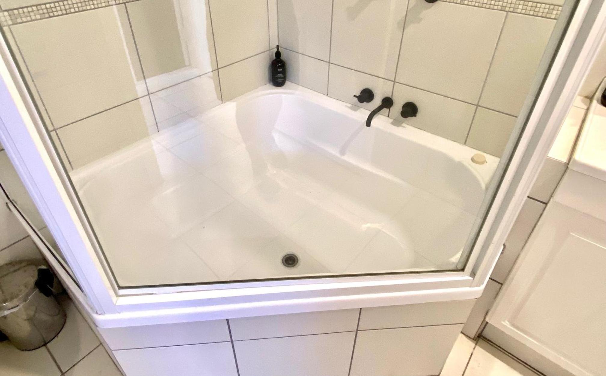 Double or Twin Room with Bathroom photo 3