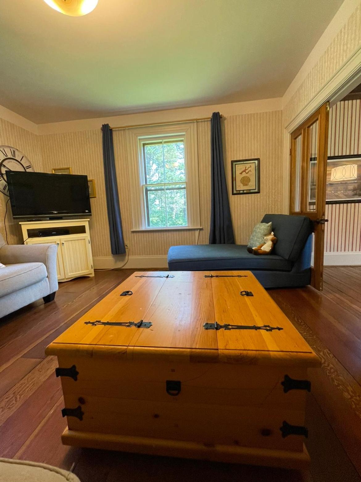 Three-Bedroom Chalet photo 1