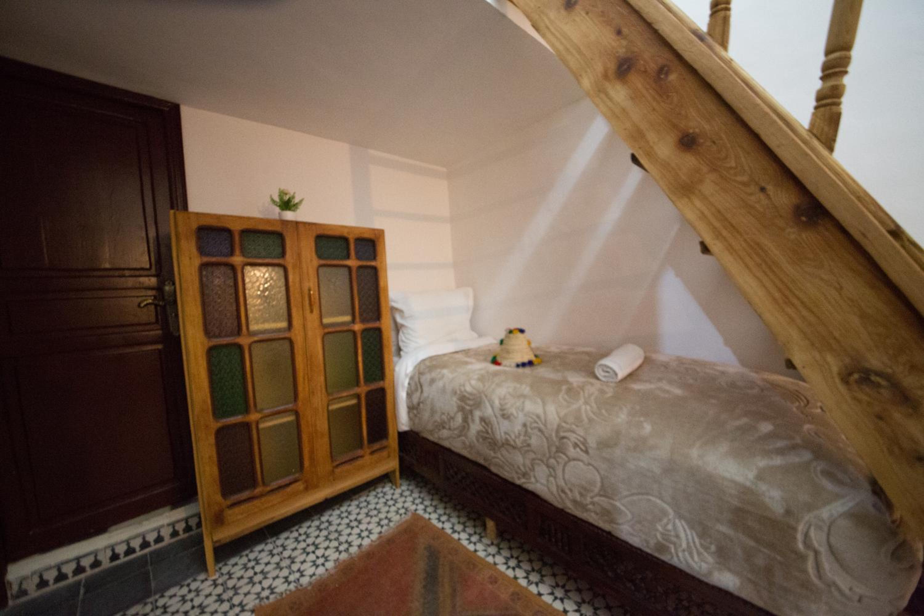 Deluxe Family Suite - Photo 6