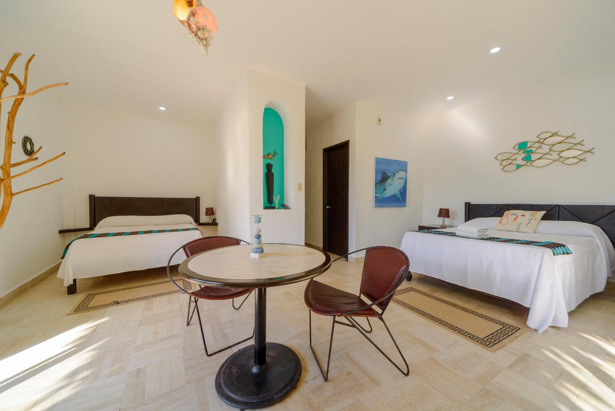 Double Room with Garden View - Photo 16