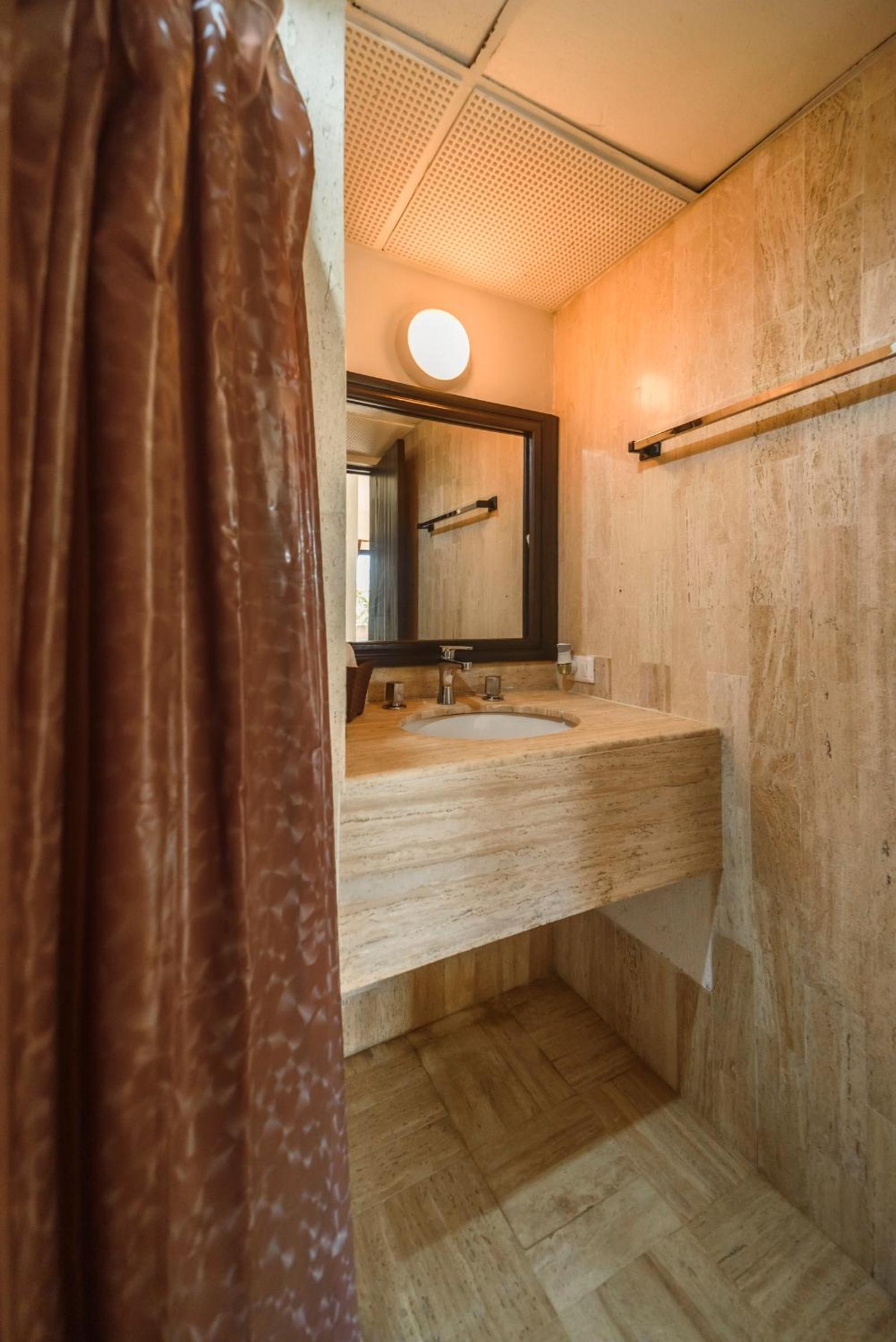 Double Room with Garden View - Photo 20