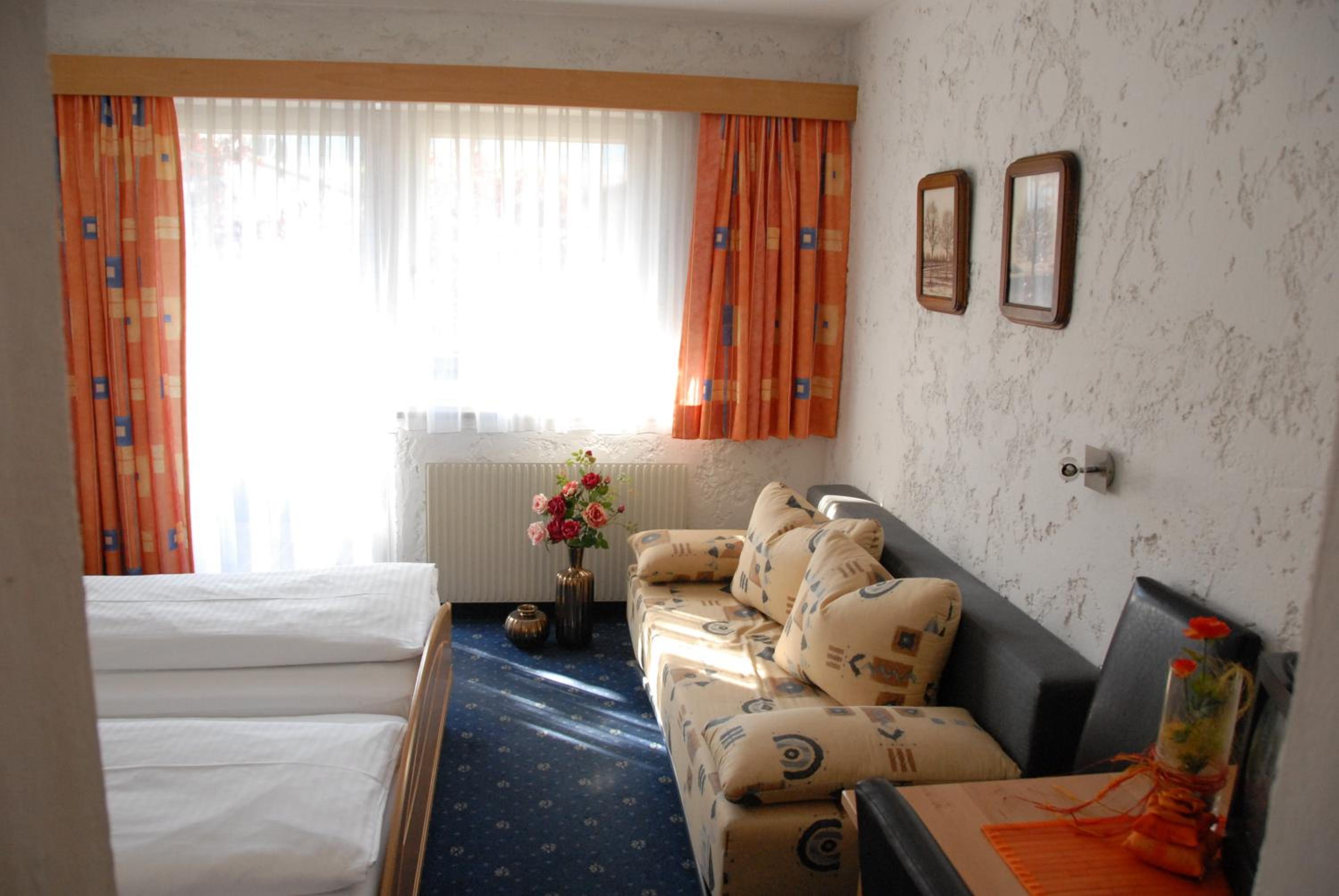 Double Room - Photo 2