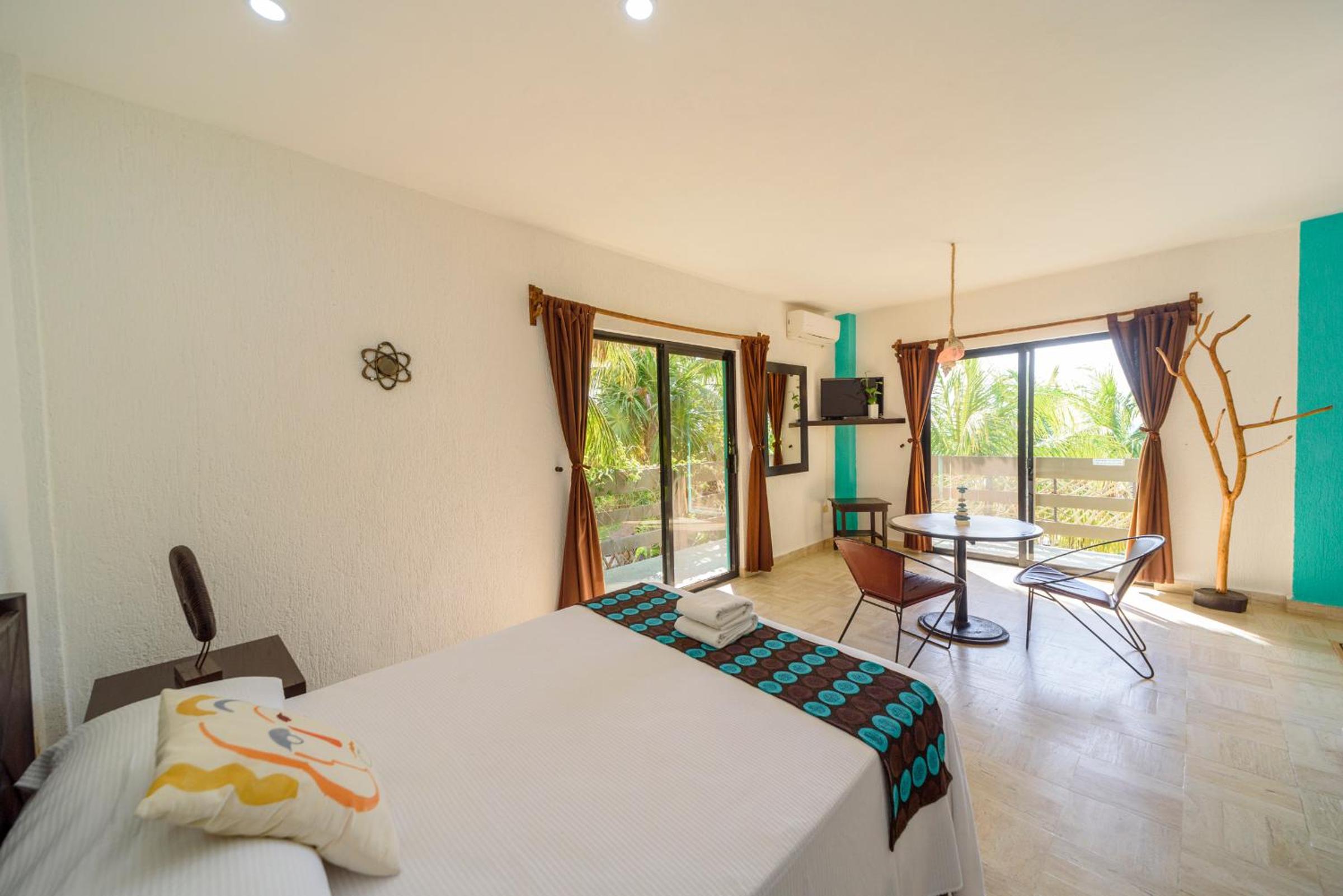 Double Room with Garden View - Photo 1