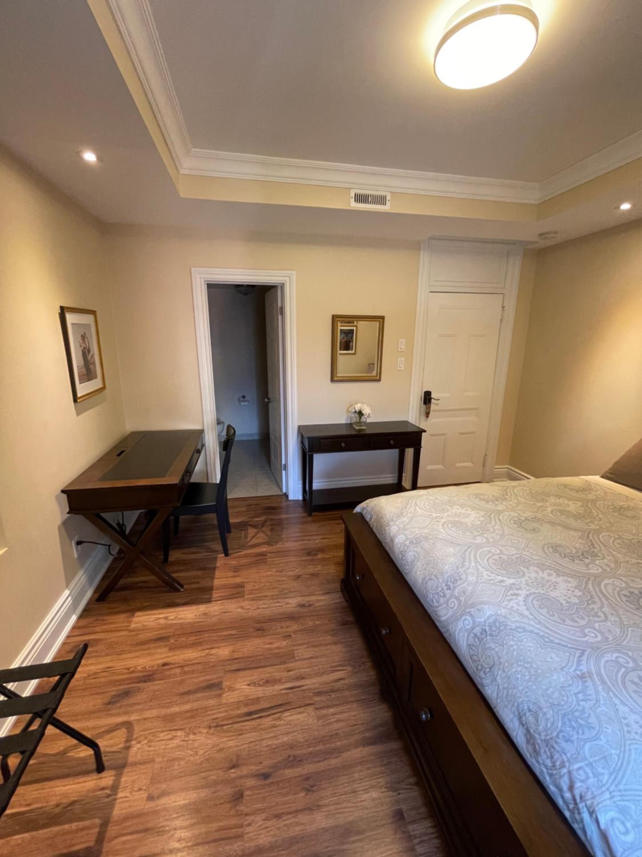 Deluxe Double Room with Bath photo 2