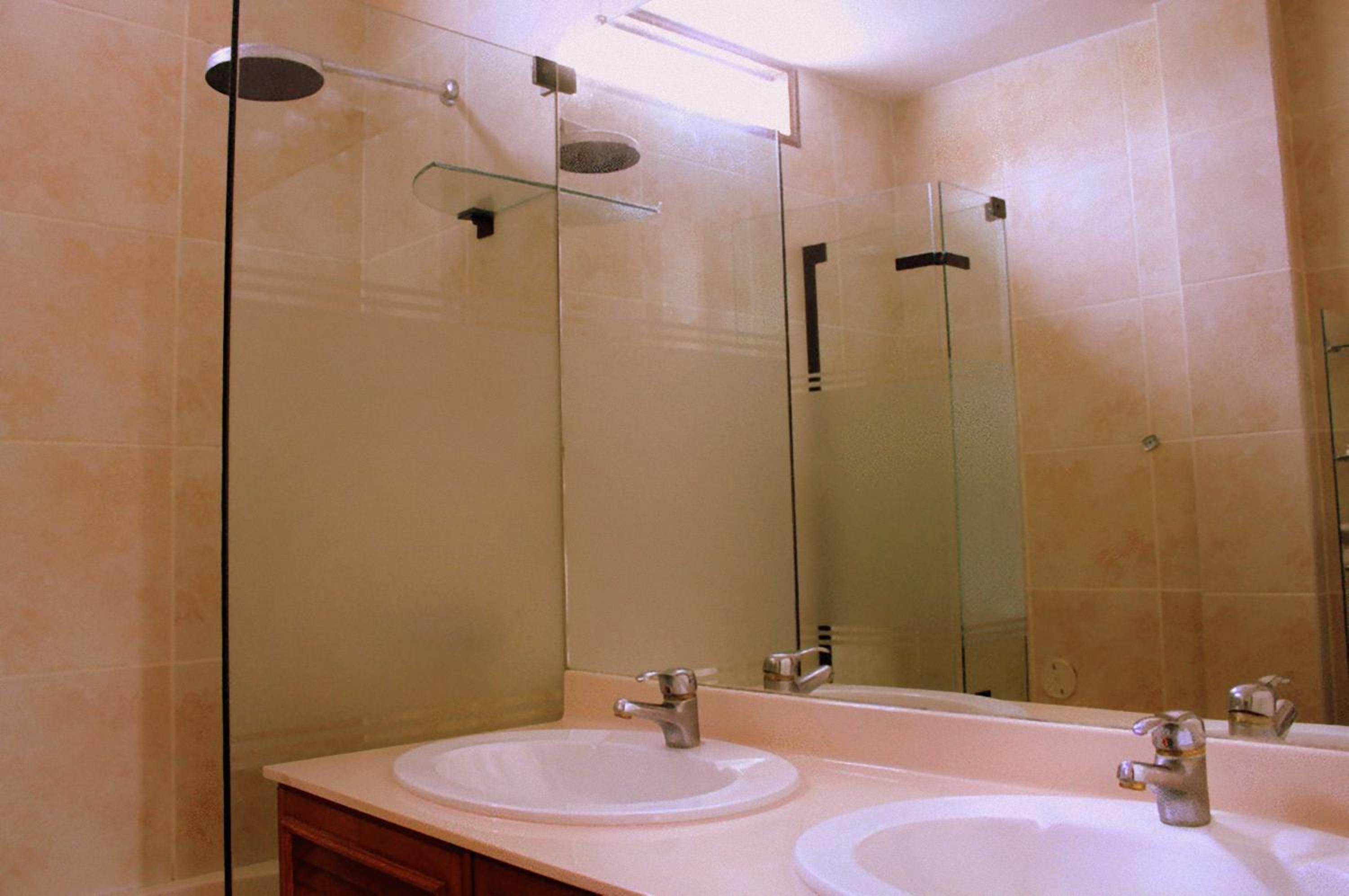 Standard  Room - Photo 12