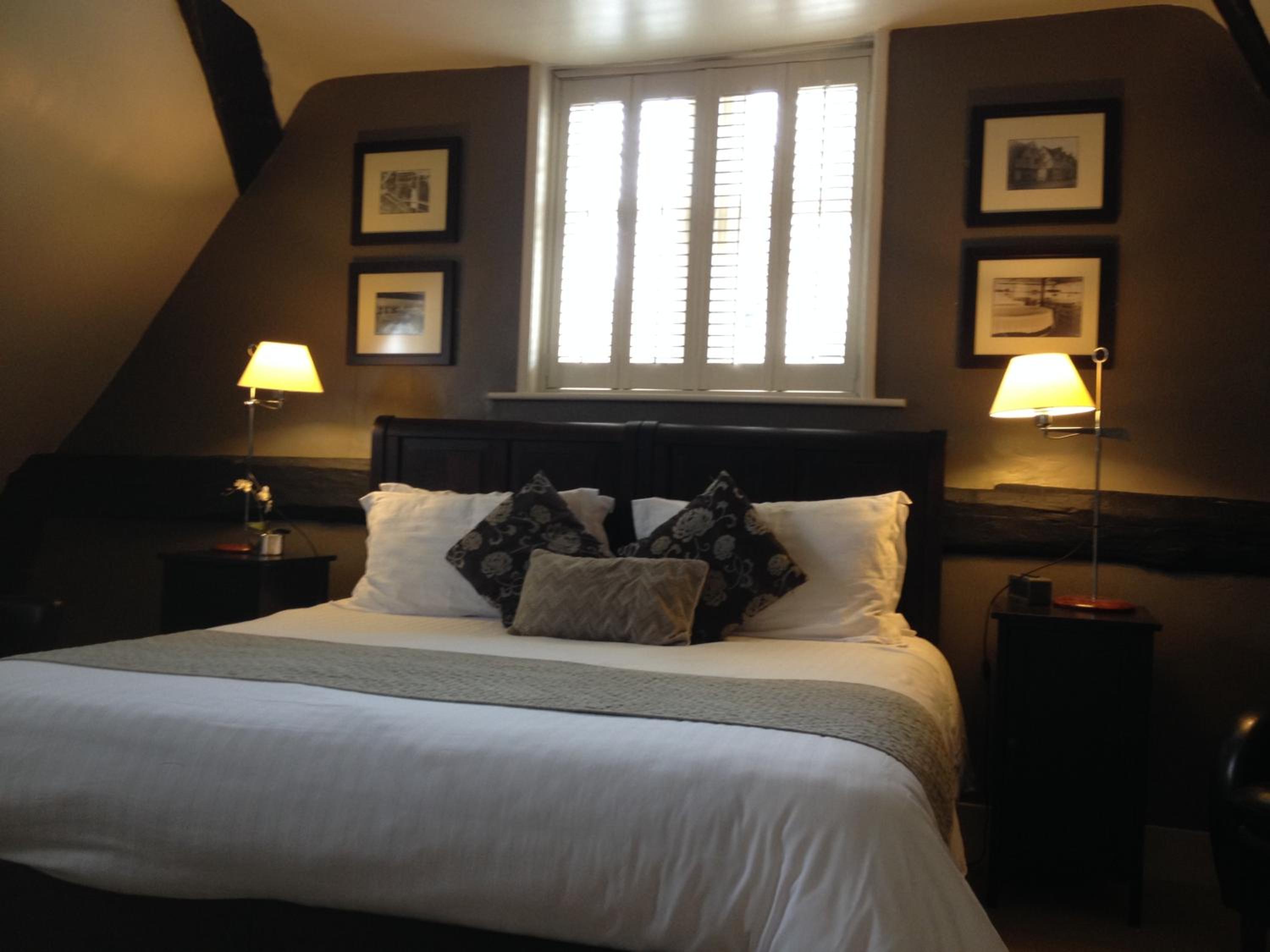 Deluxe King Room photo 1