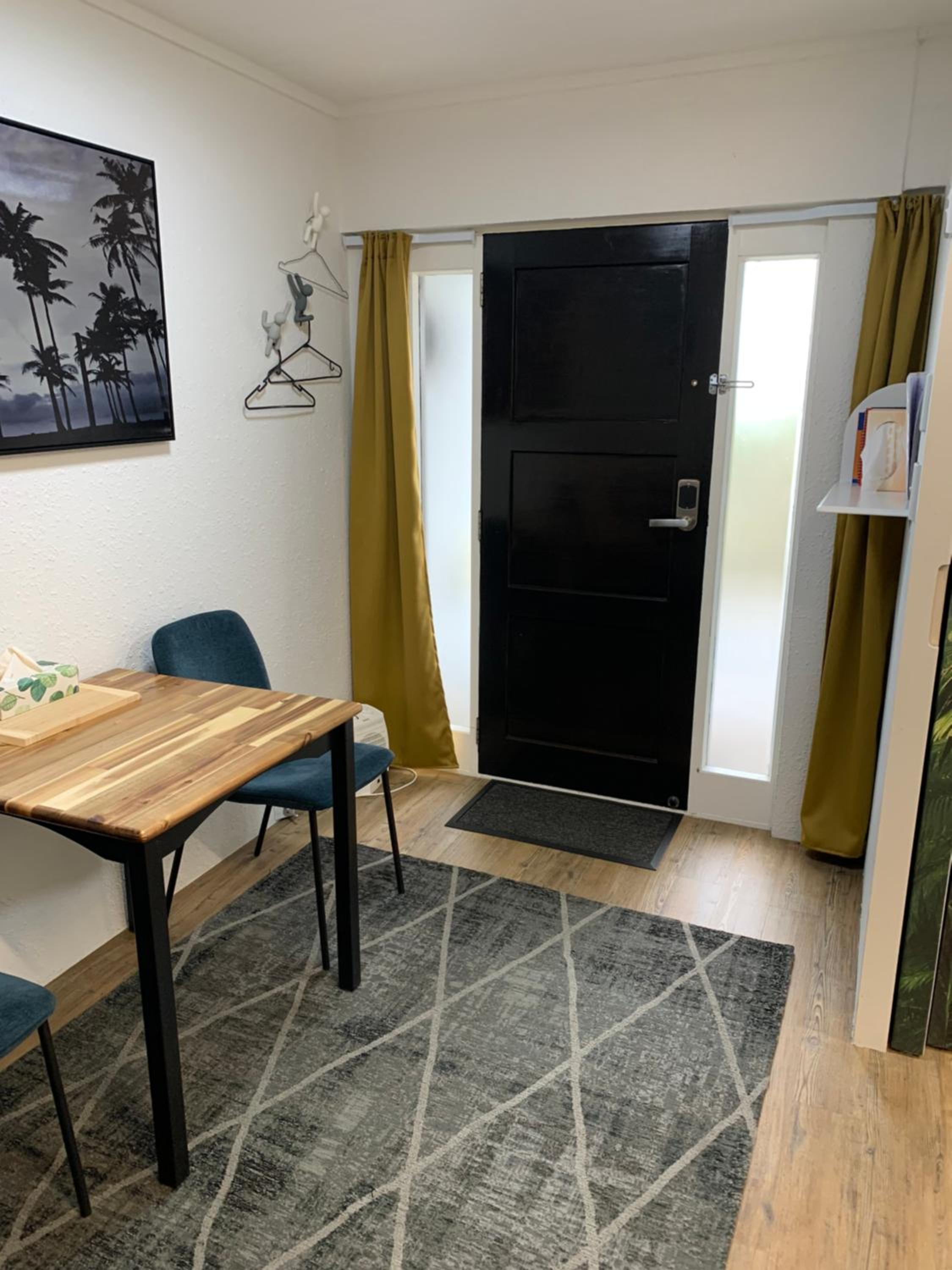 Studio Apartment - Photo 10
