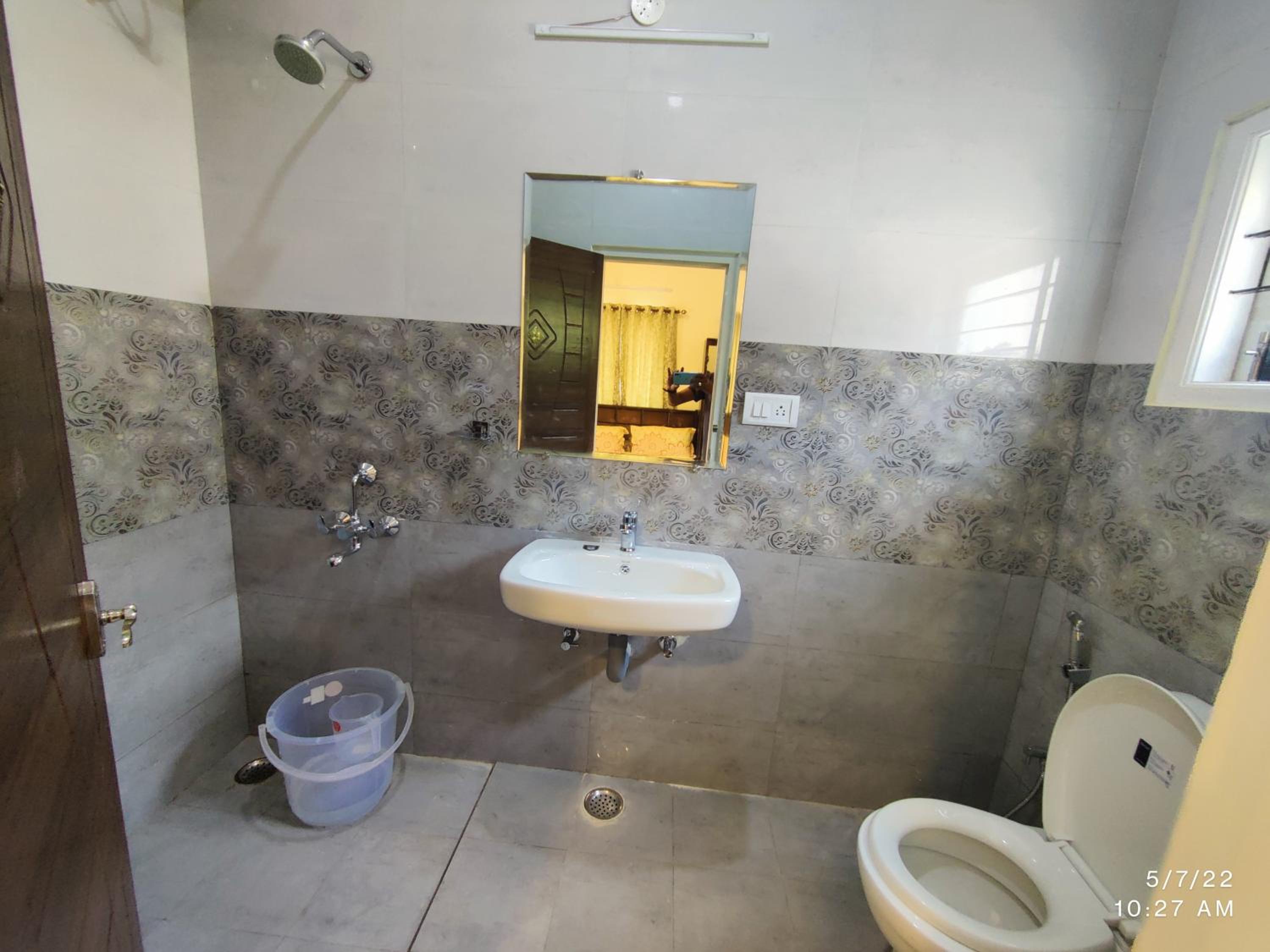 Double Room with Balcony photo 3