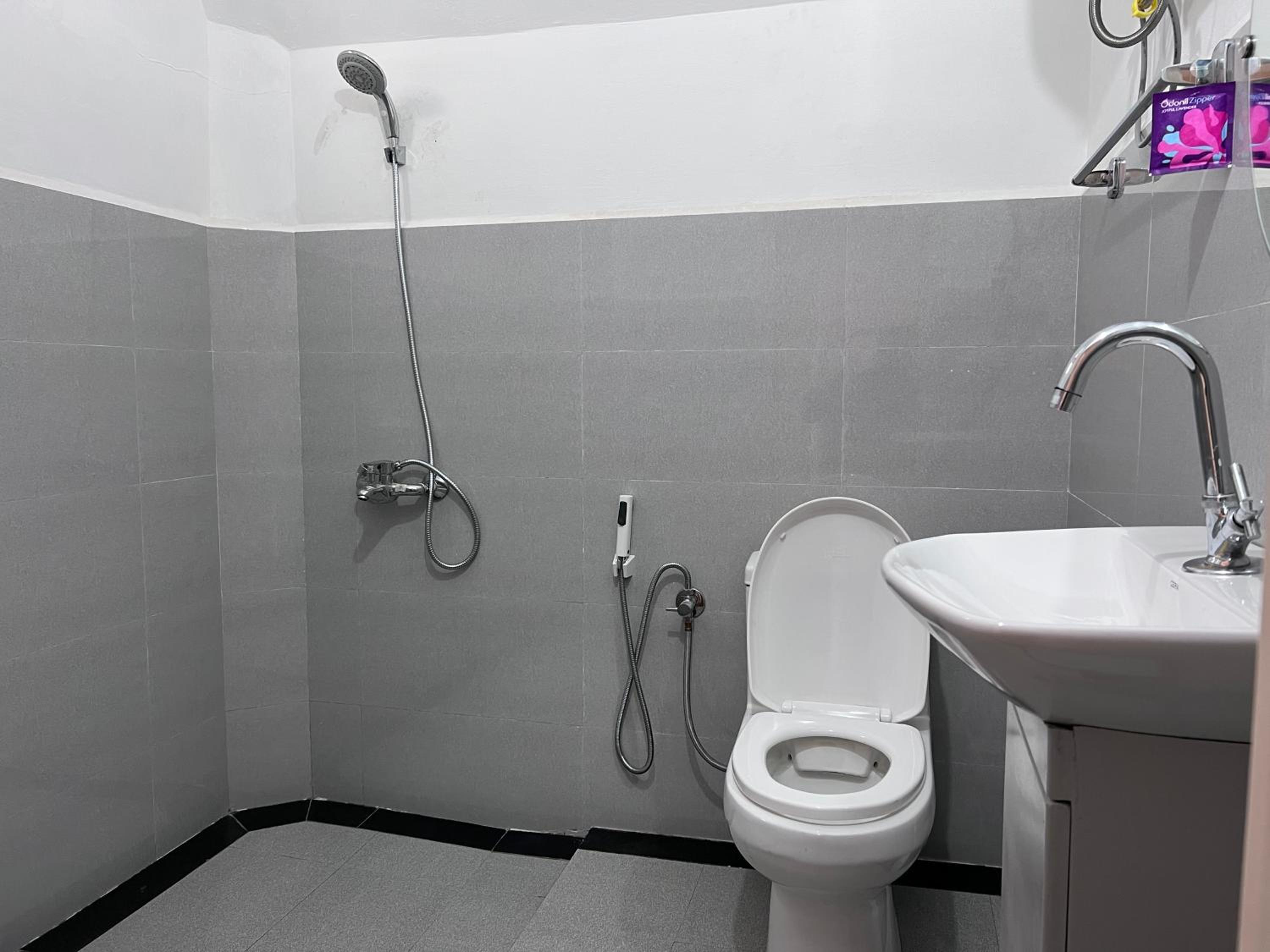 Budget Double Room photo 3