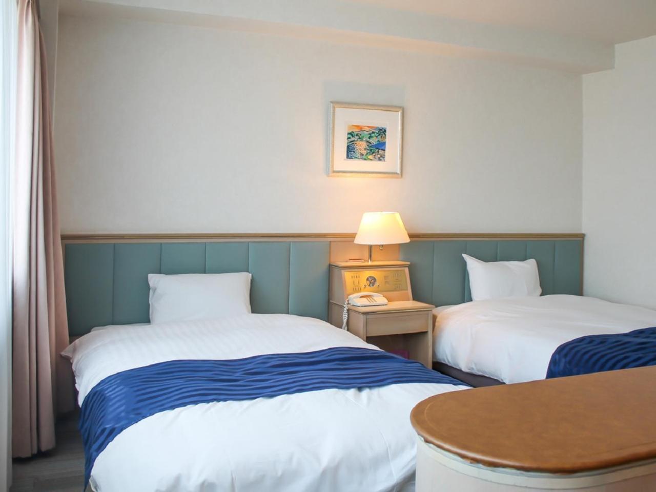 Deluxe Twin Room With Sea View photo 1