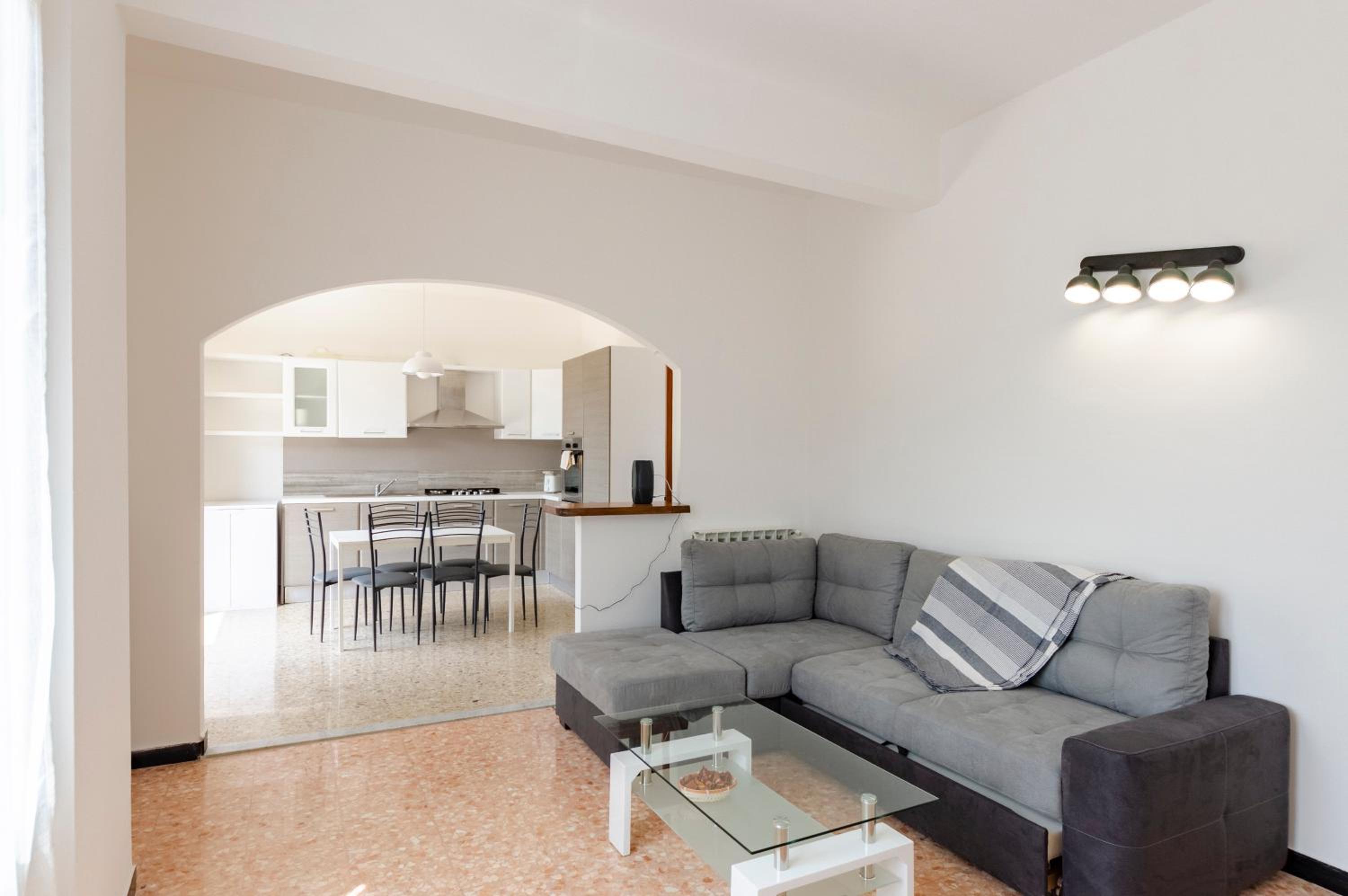 Three-Bedroom Apartment with Balcony photo 1