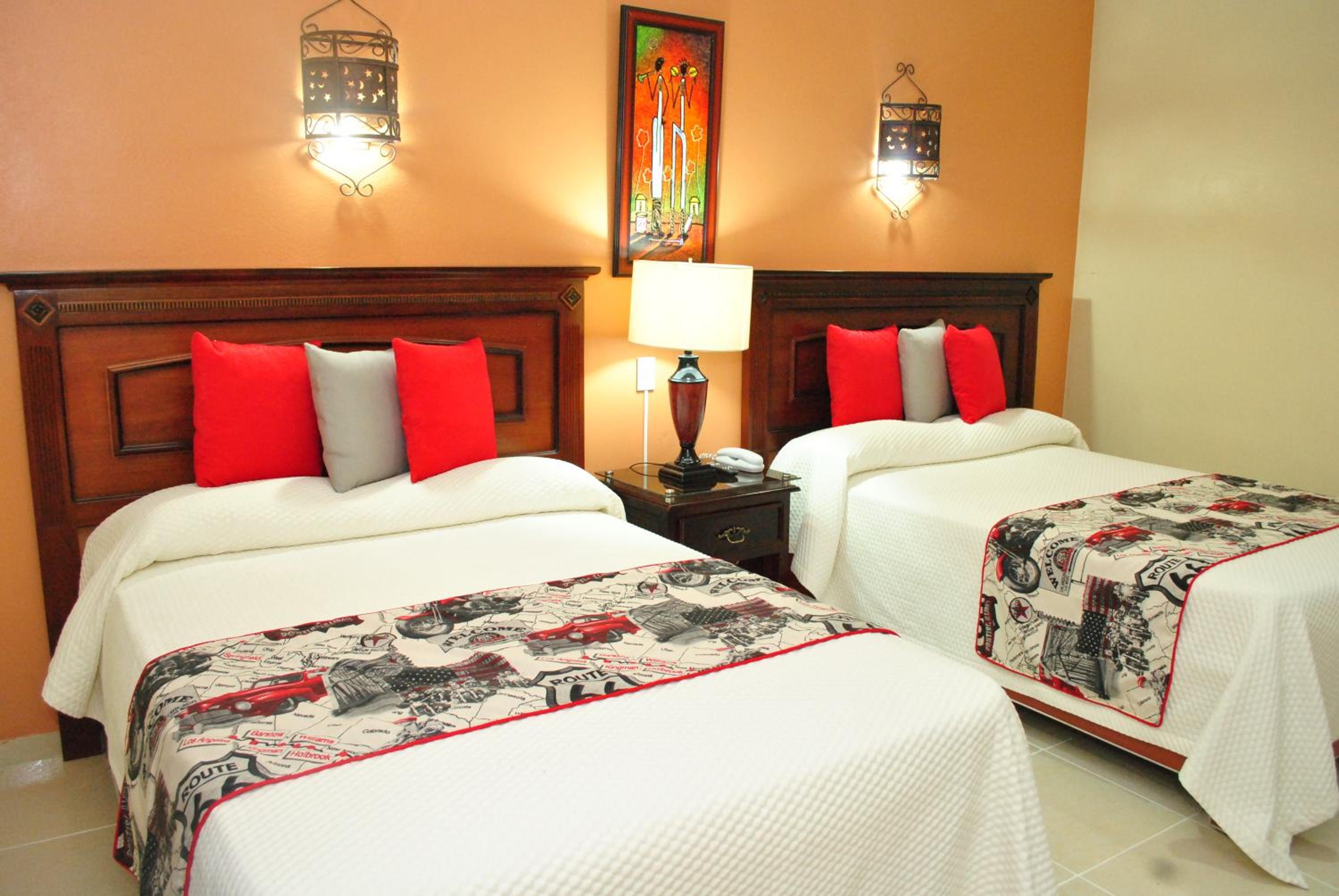 Double Room with Two Double Beds photo 3