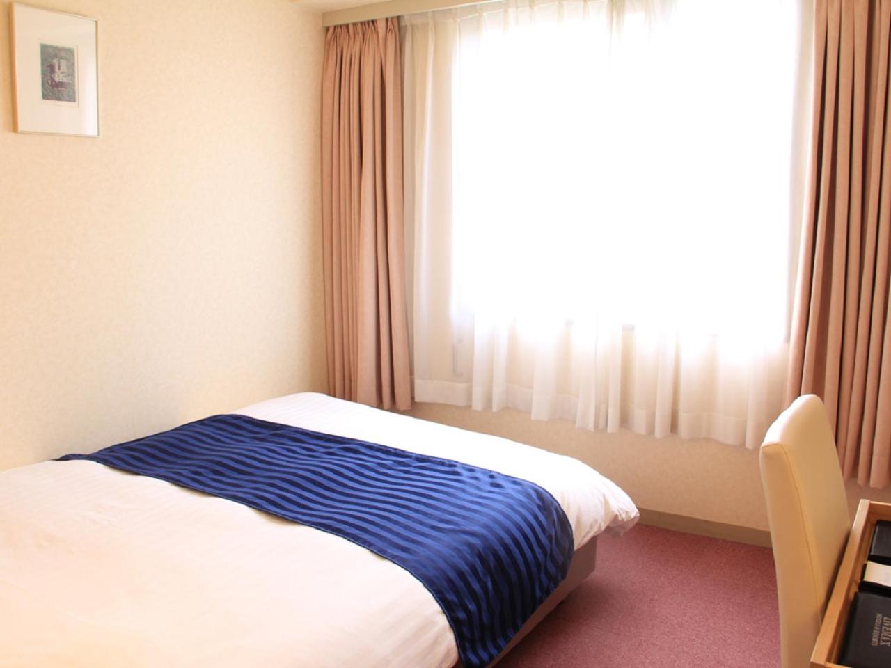 Double Room with Small Double Bed - Non-Smoking - Photo 1