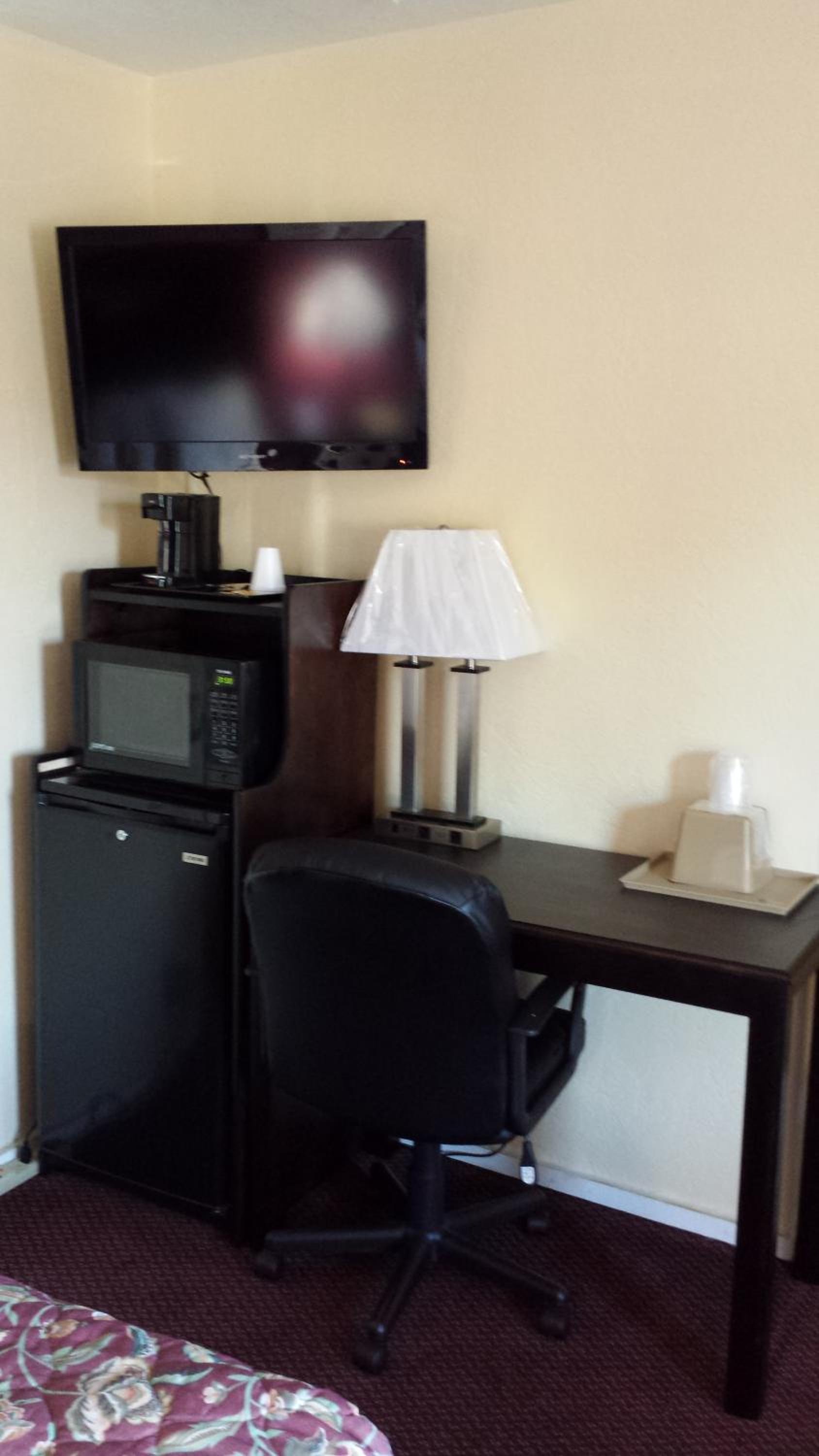 Budget Double Room photo 2