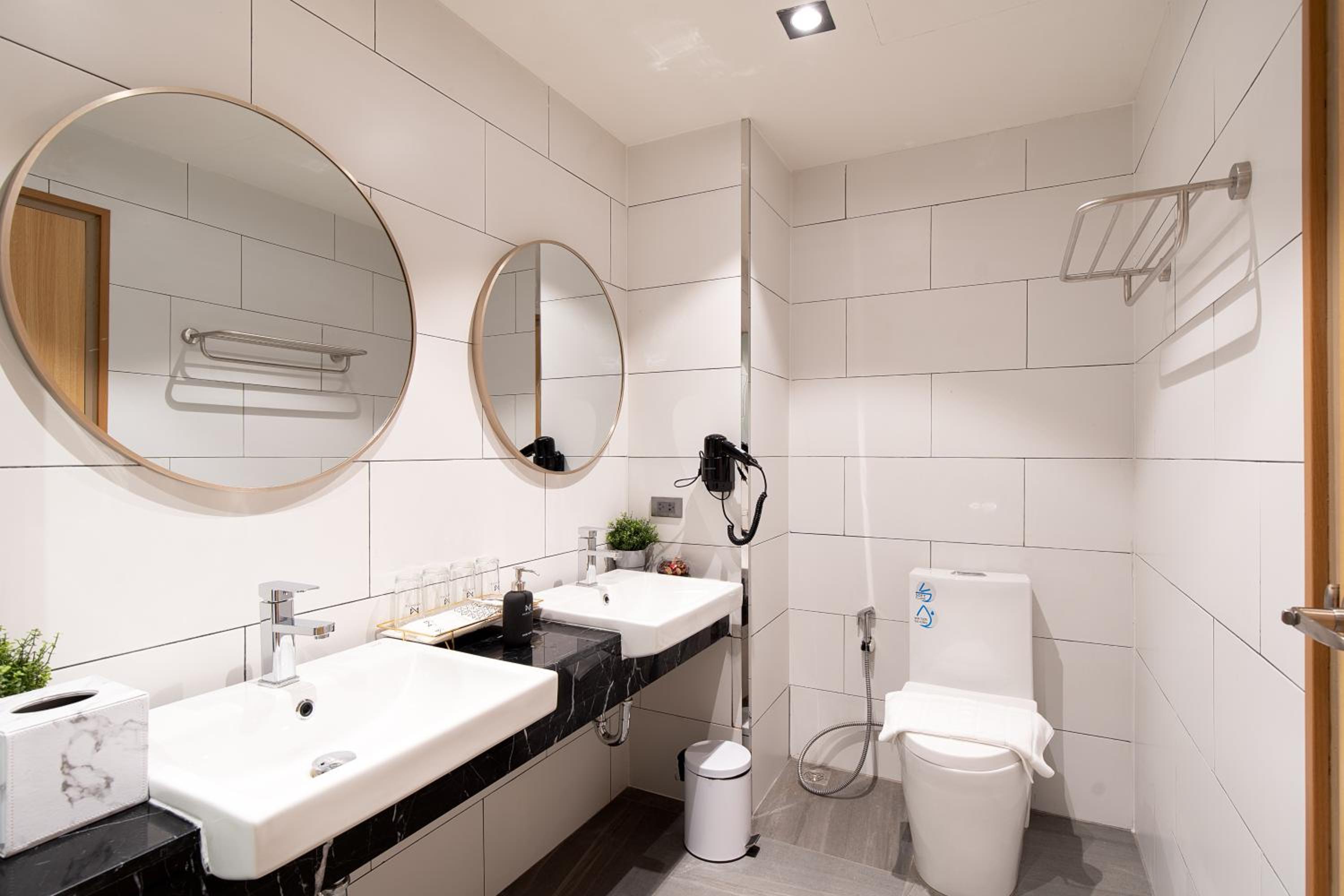 Classic Quadruple Room - Photo 13