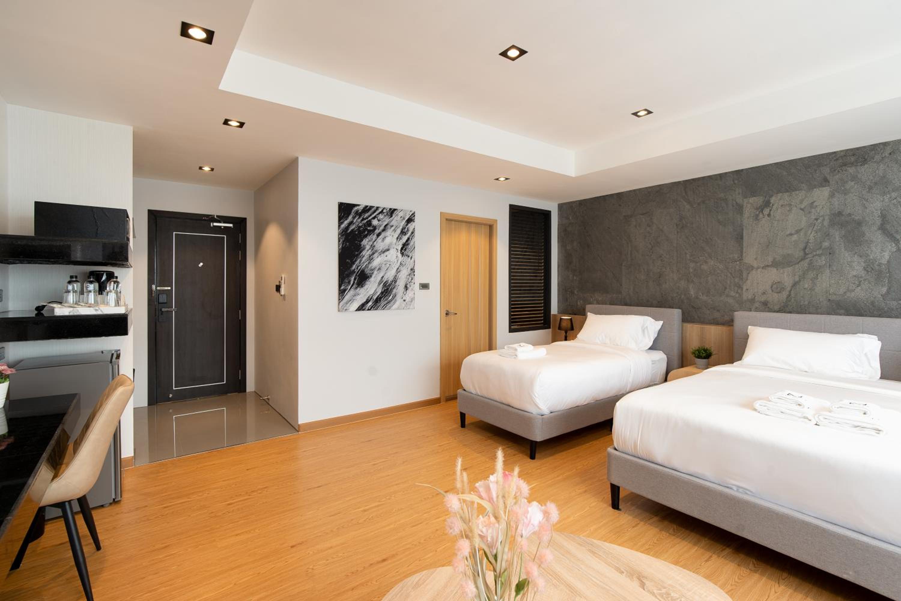 Triple Room - Photo 11