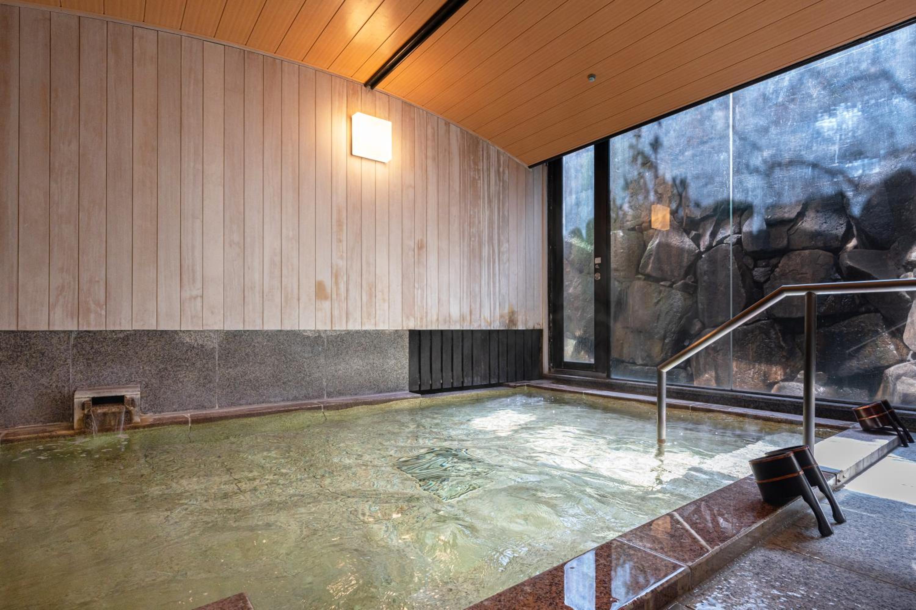 Quadruple Room with Mountain View photo 3