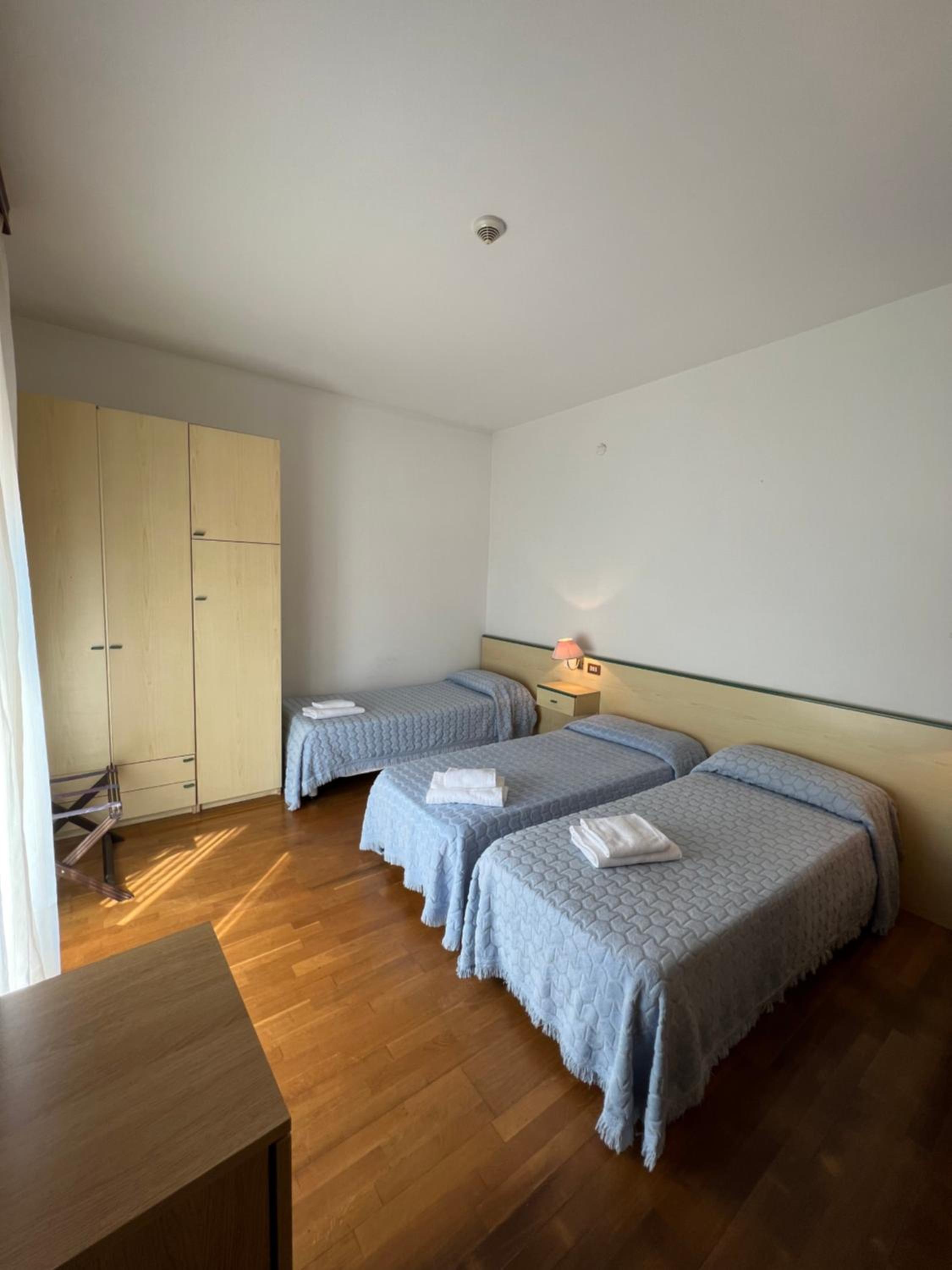 Triple Room - Photo 12