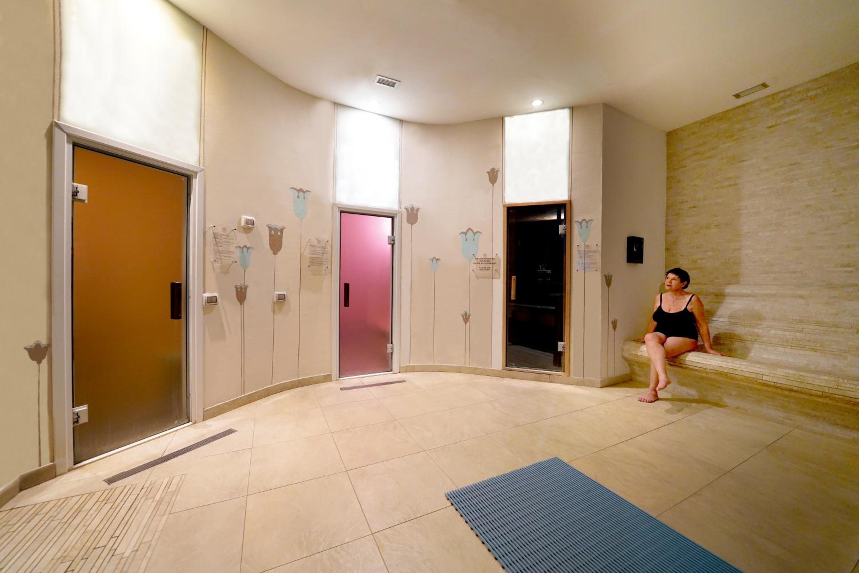 Standard Double Room con Accesso Privato SPA - Photo 26